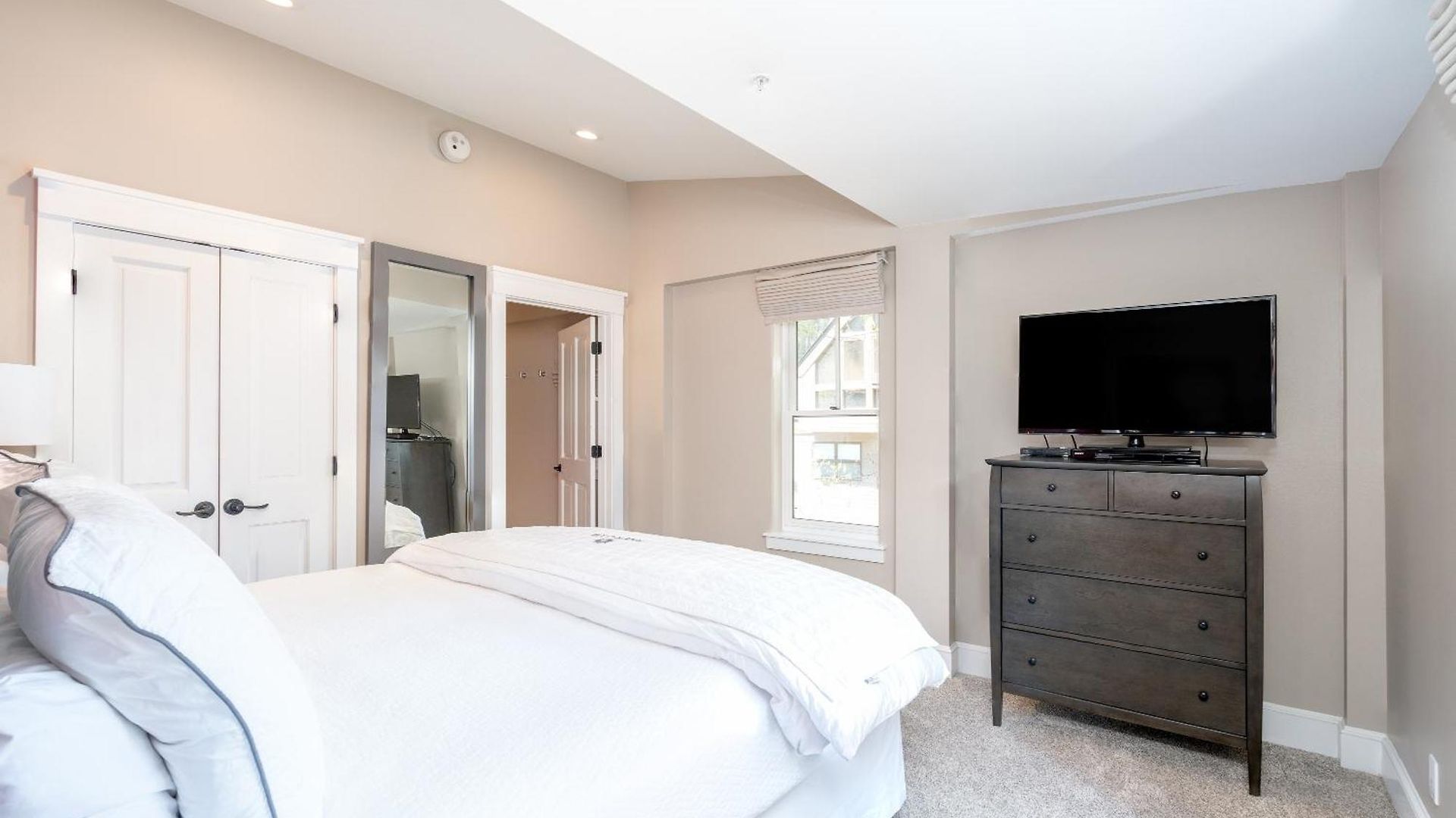 Apartment River Club 301 By Alpine Telluride
