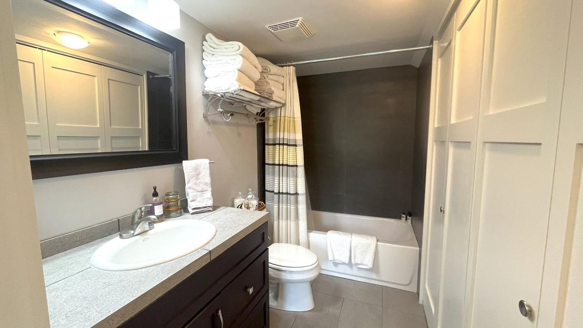 Apartment Elk View Basecamp - Wildlife And Convenience! *