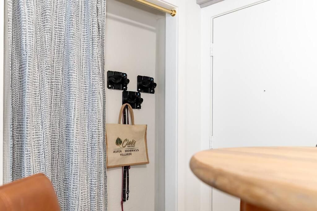 Vibrant With Hot Tub And Ac Apartment Telluride