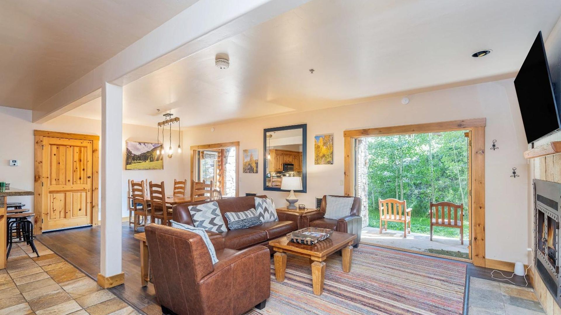 Bright 1br - Walk To Gondola! Holiday home