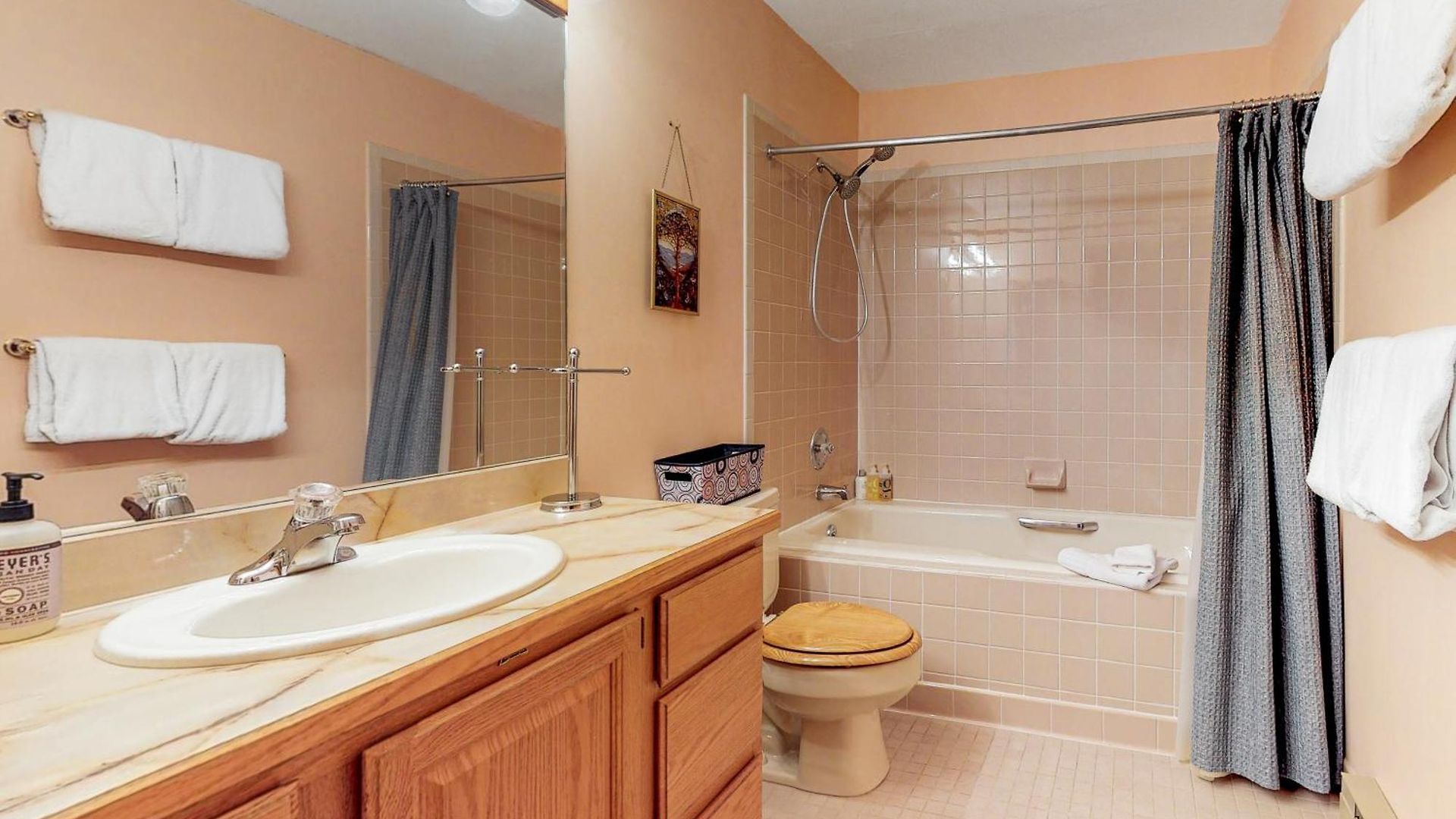 Riverside C101 - Riverside Wren Apartment *