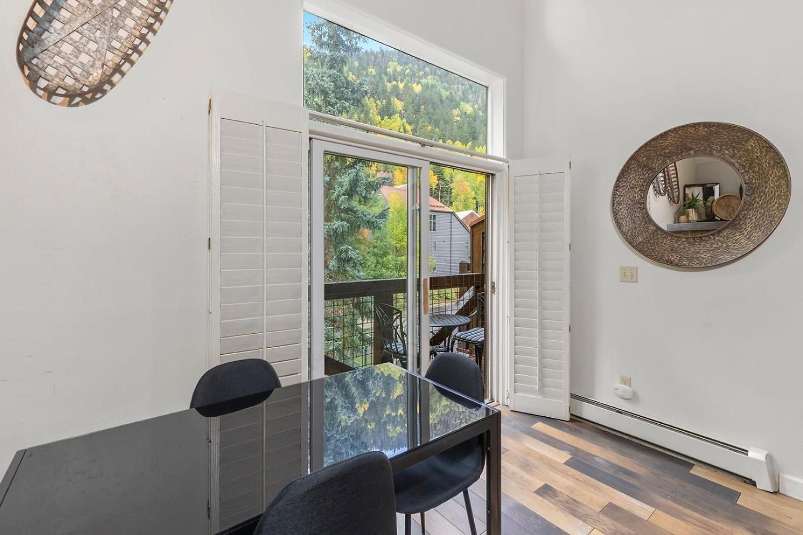 In Out Remodeled Luxury * Telluride