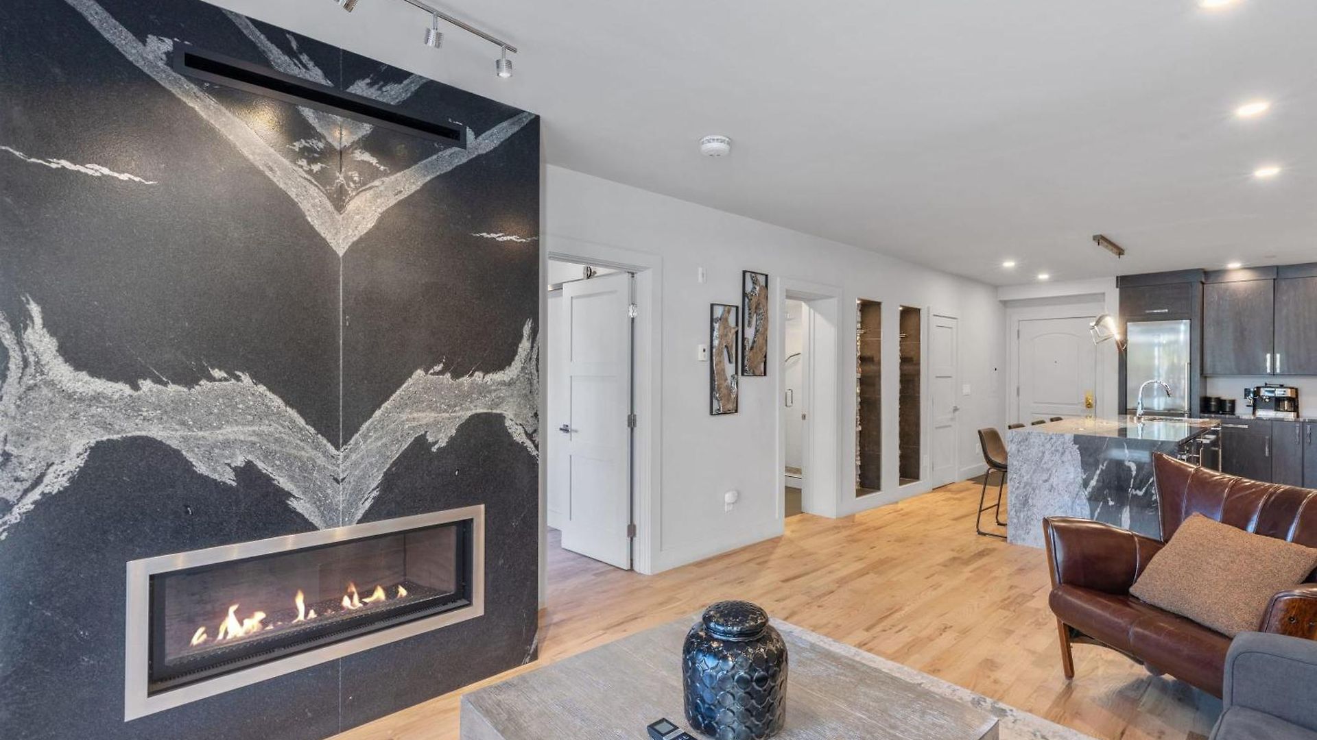 Luxurious1br In Town And Steps To The Gondola Holiday home