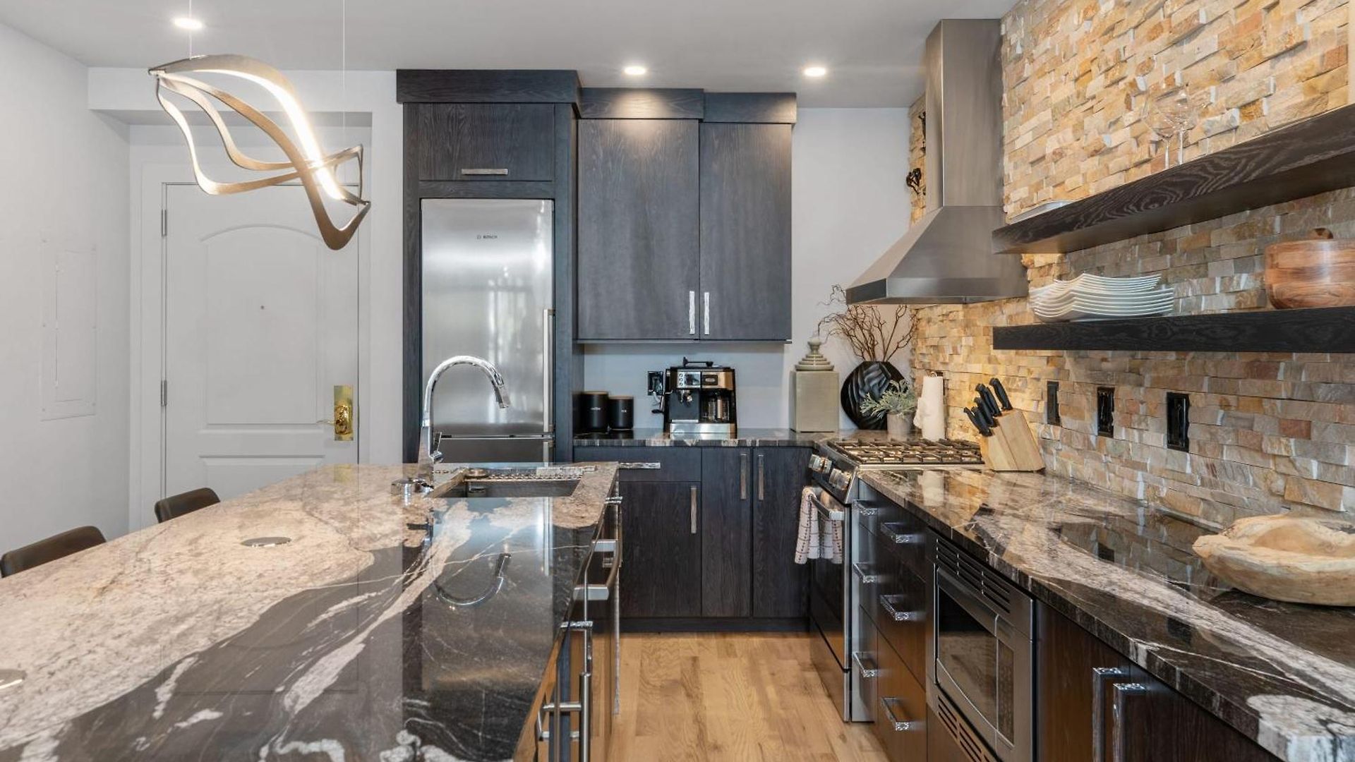 Luxurious1br In Town And Steps To The Gondola *