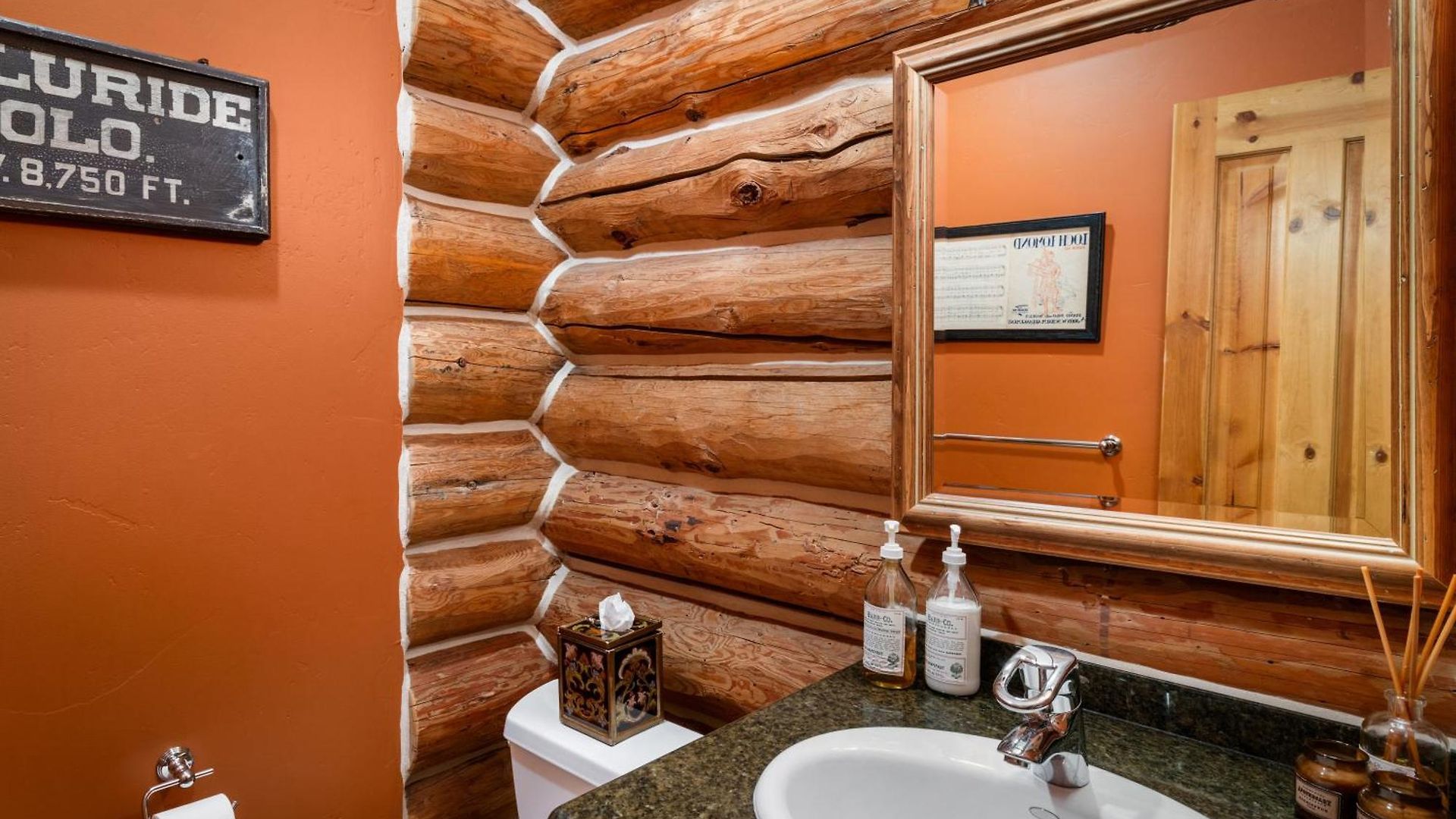 Bear - Modern Log At Easy Ski-in-out Location Villa *