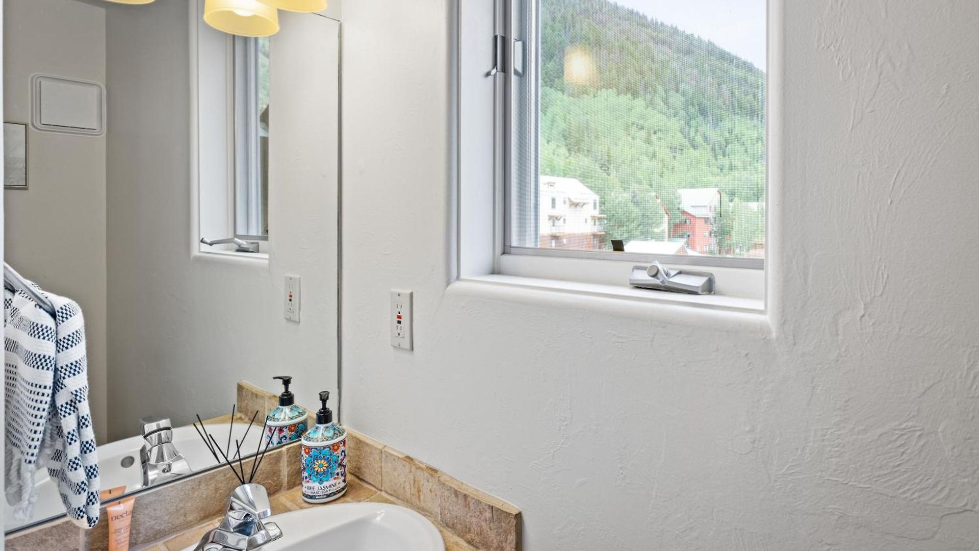View At Double Diamond - Ski-in-out And Hot Tub! Apartment
