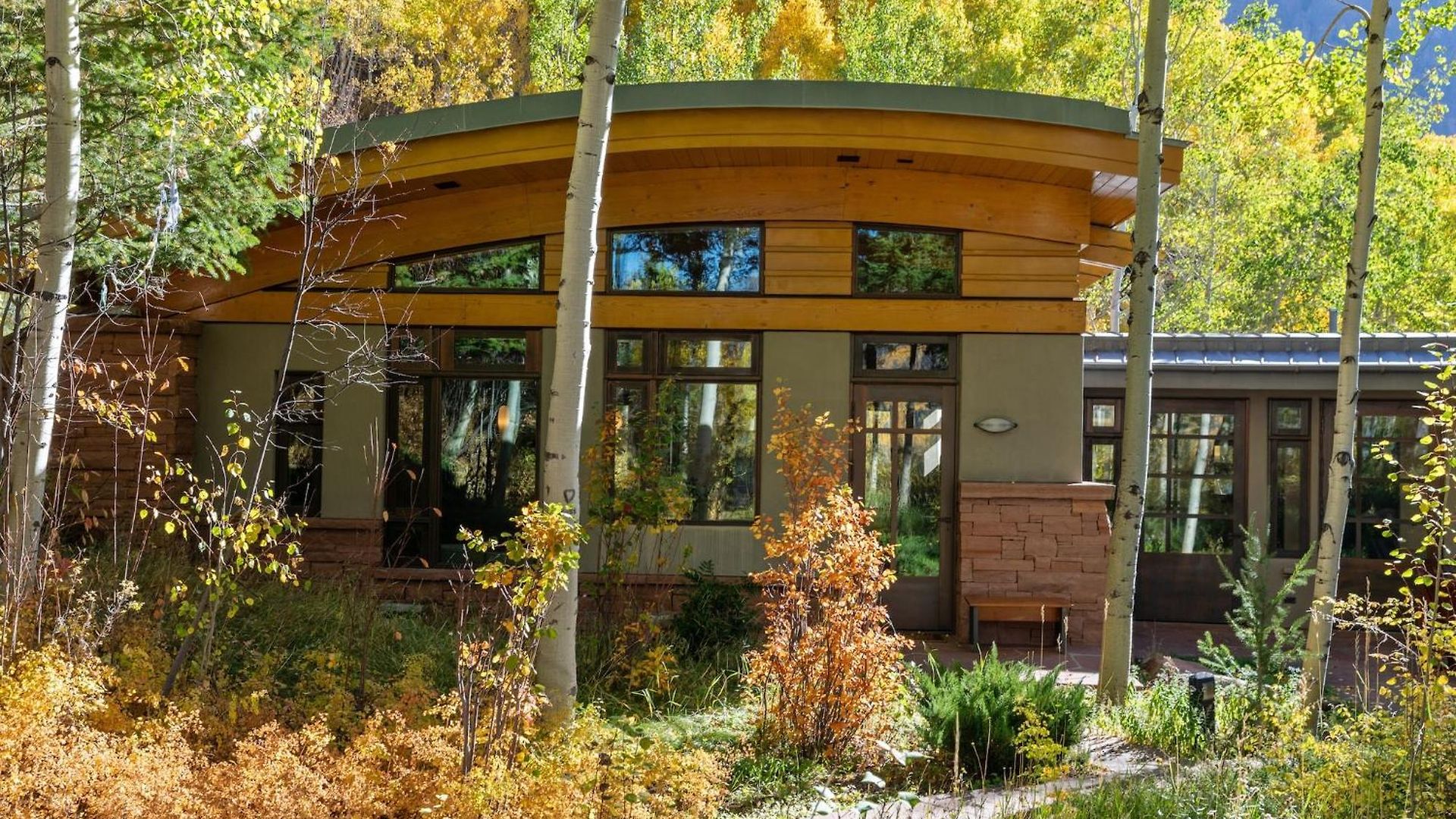 Royer Falls Retreat *