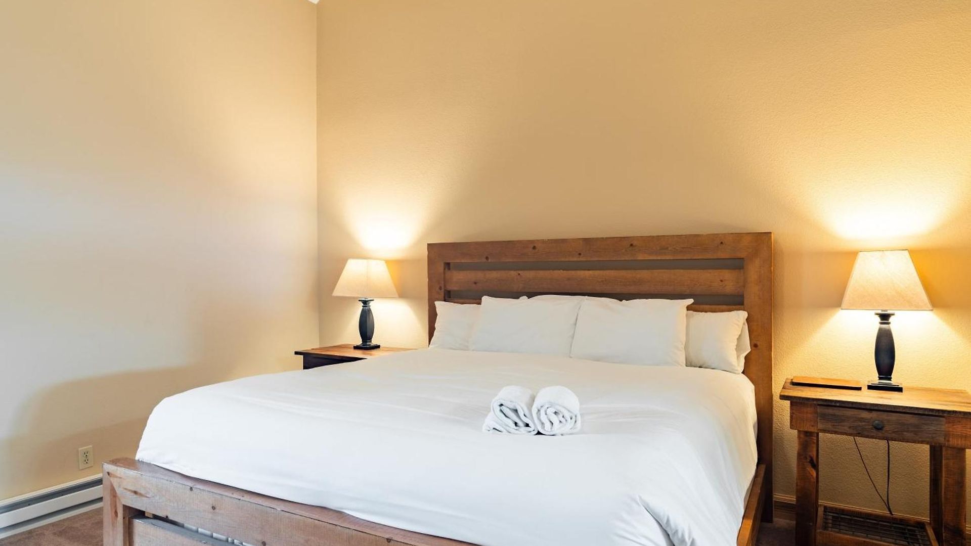Cimarron 35 By Avantstay Ski-inski-out In Complex W Two Hot Tubs Telluride