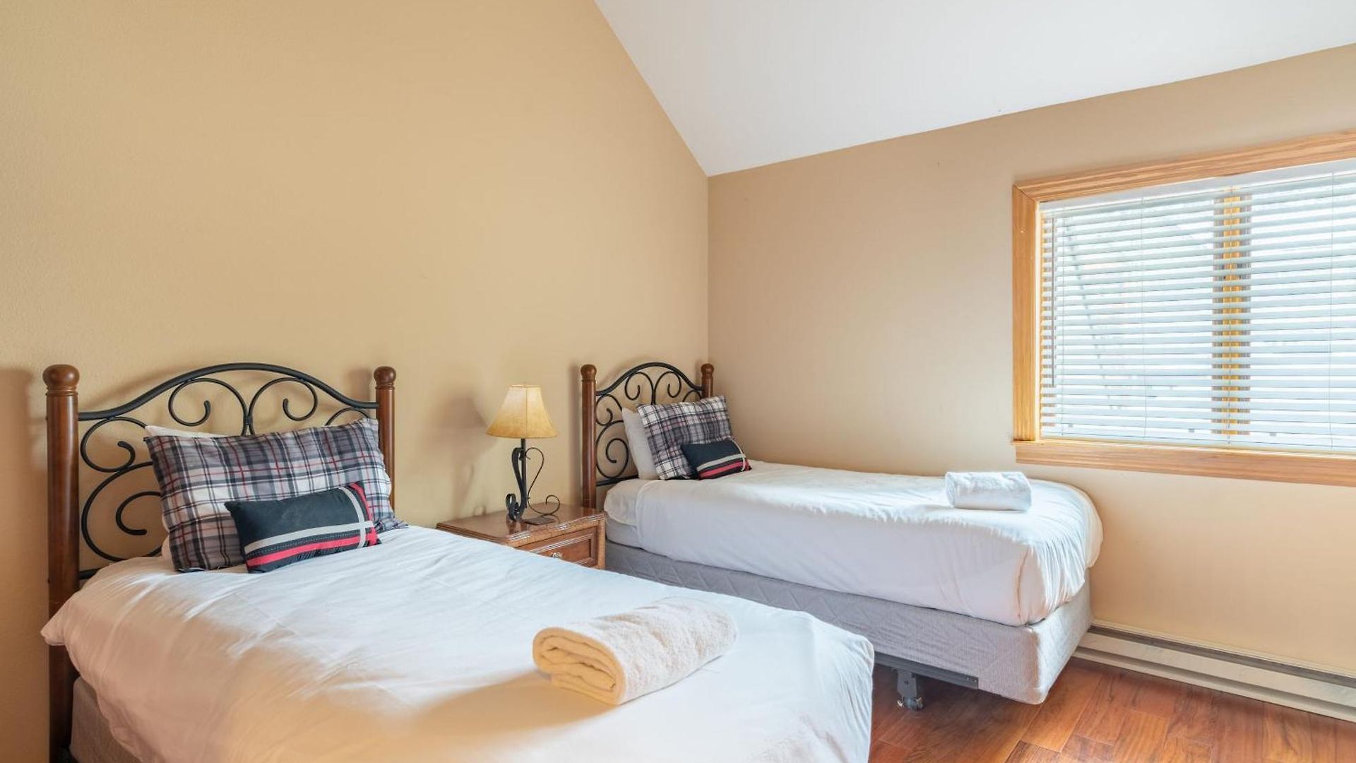 Holiday home Cimarron 35 By Avantstay Ski-inski-out In Complex W Two Hot Tubs *