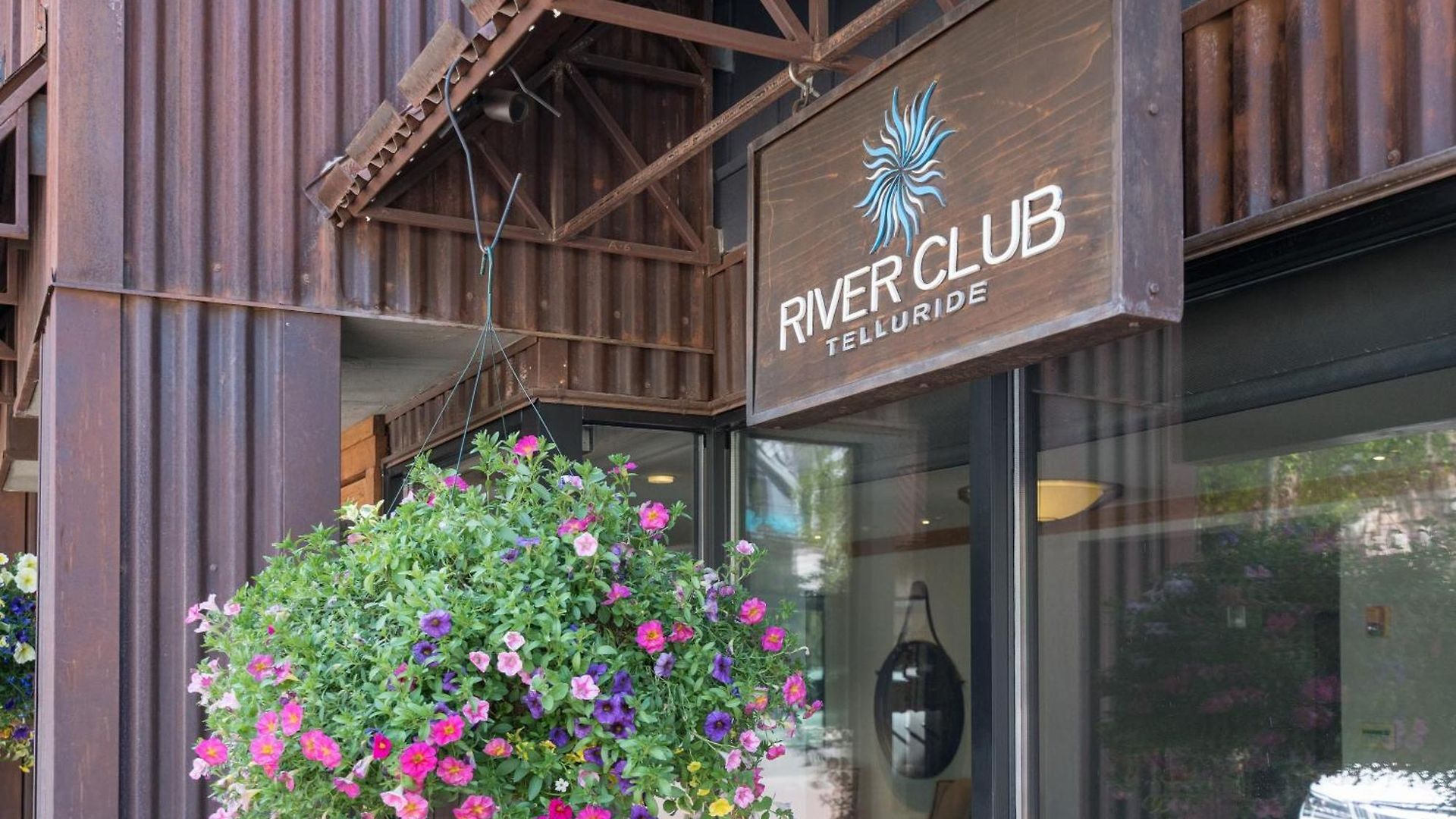River Club 101 By Alpine Apartment *