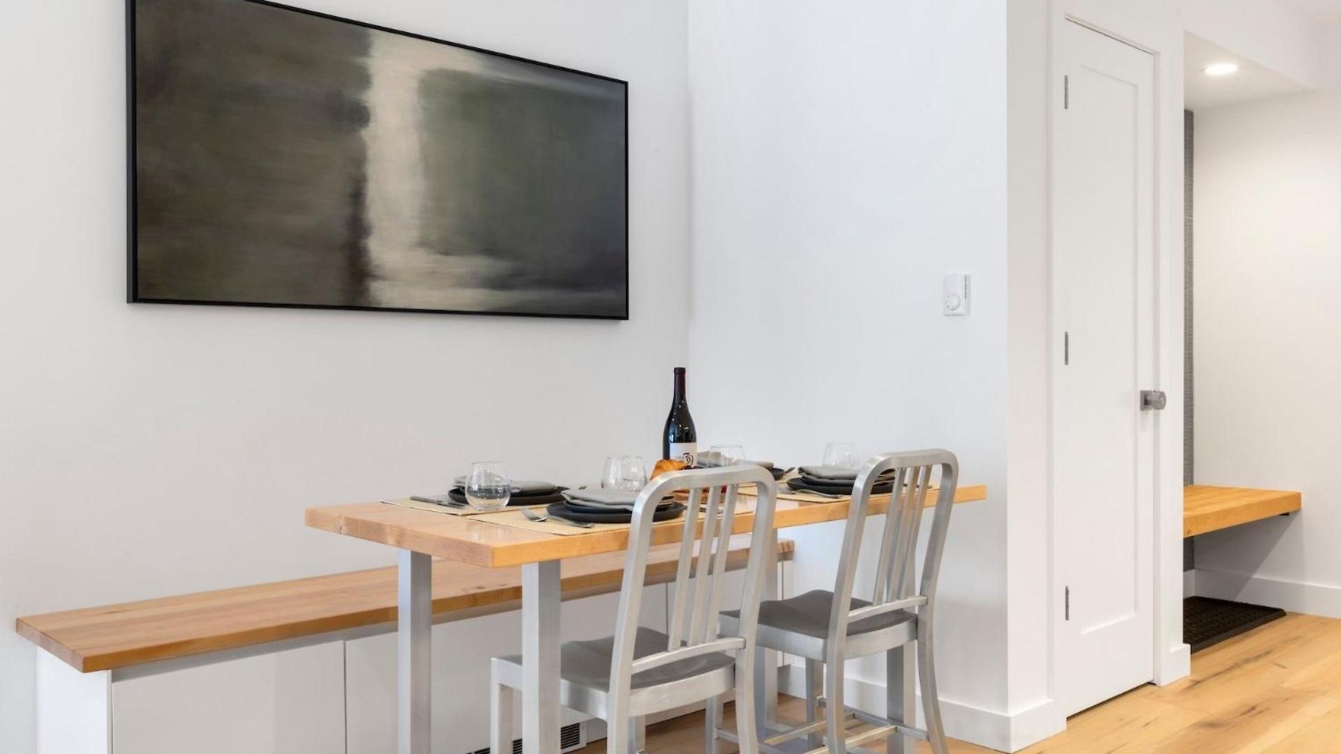 Sunny Condo, Box Canyon Views, Pool & Hot Tub Telluride