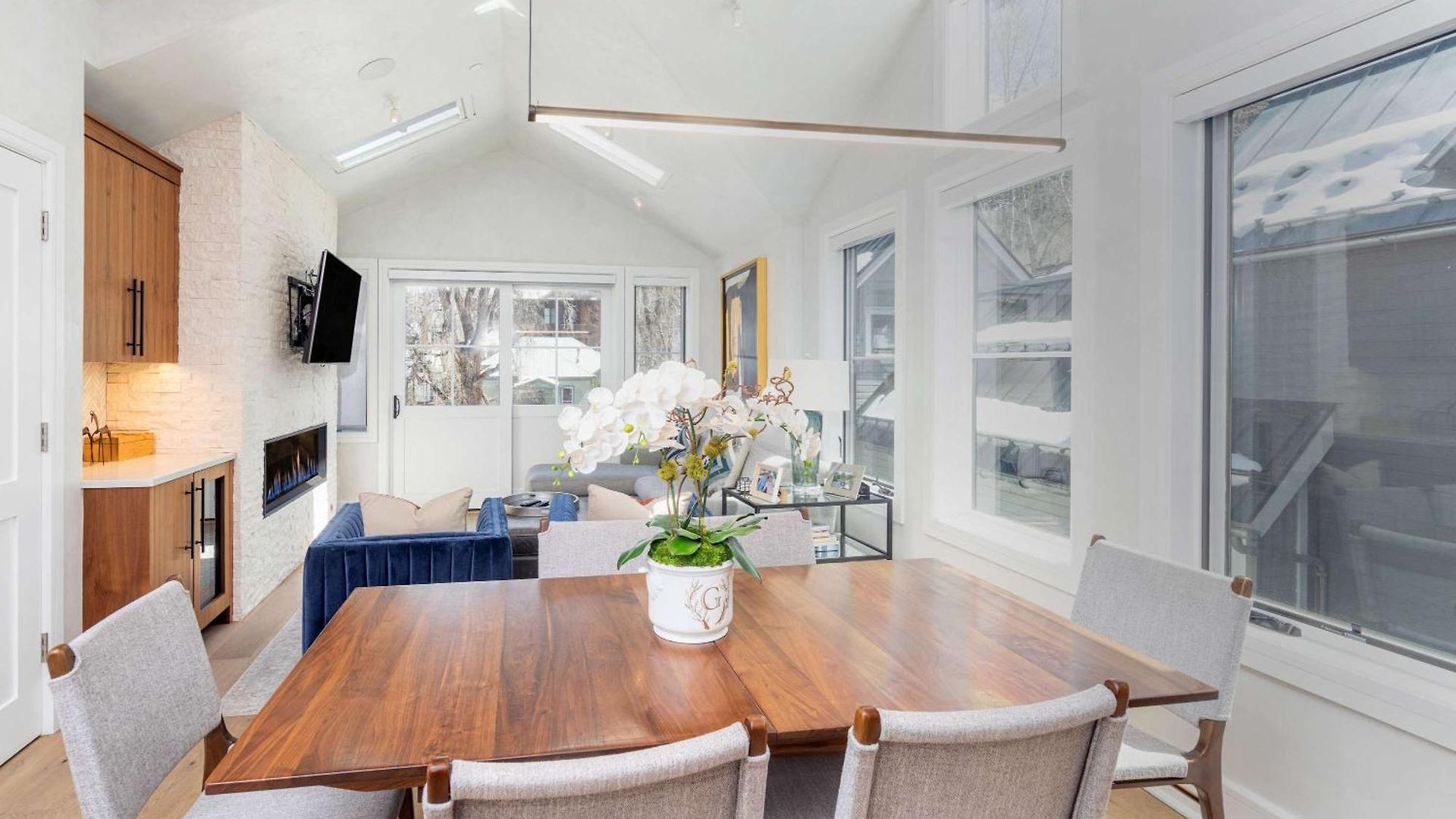 Upscale Near Lift And Town With Mountain Views Holiday home Telluride
