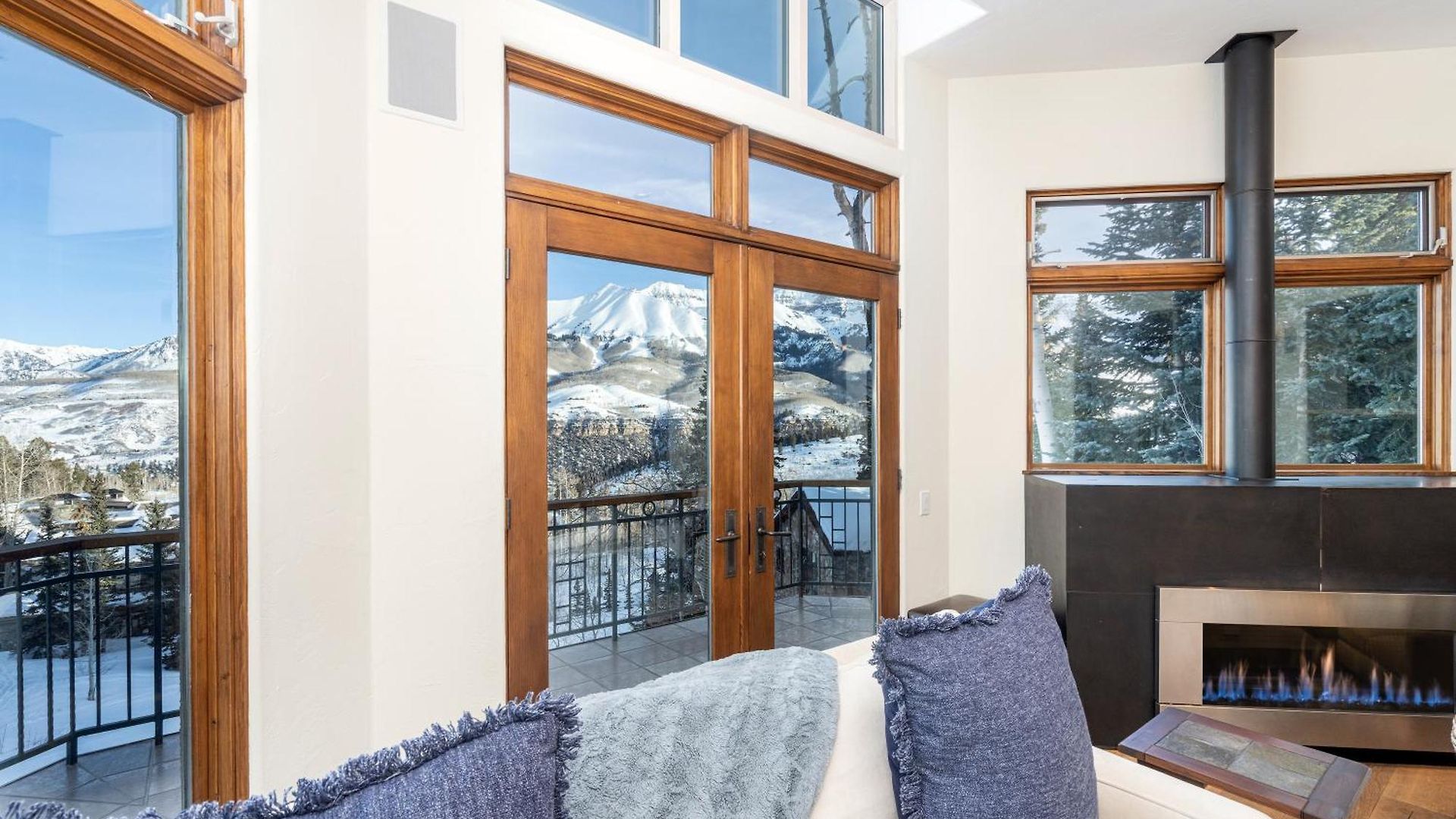 Slopeside By Exceptional Apartment