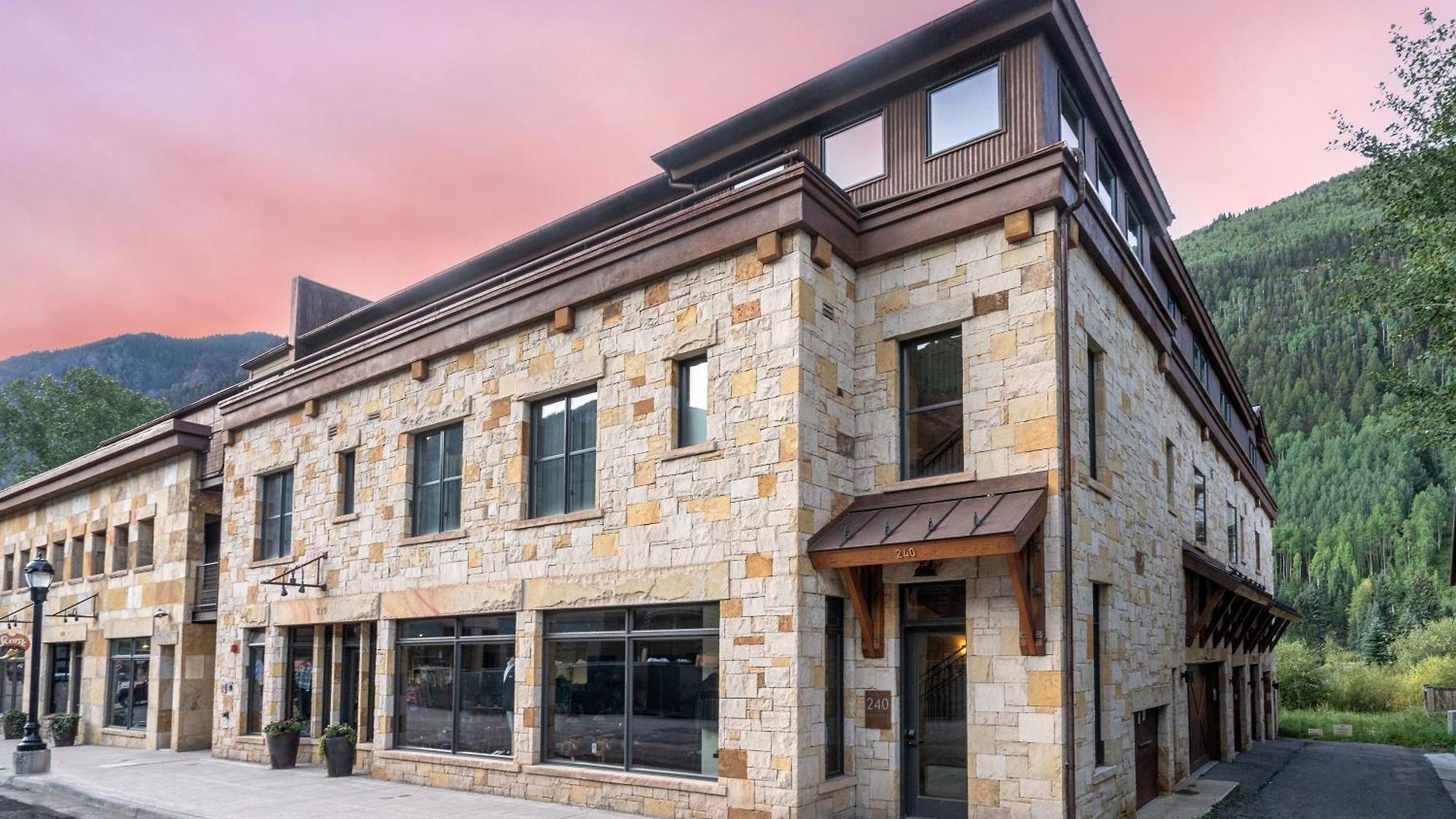Modern Willow By Exceptional * Telluride