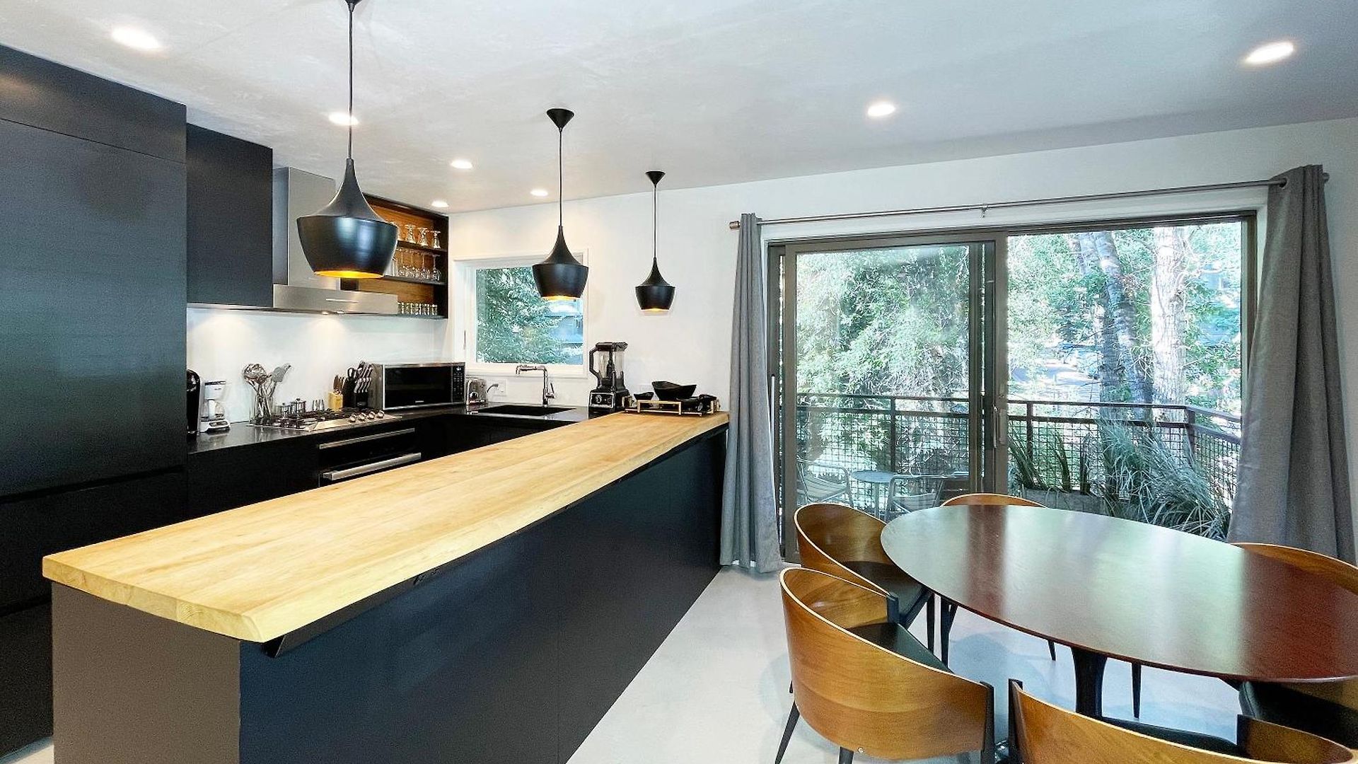 Apartment Downtown Modern Creekside *