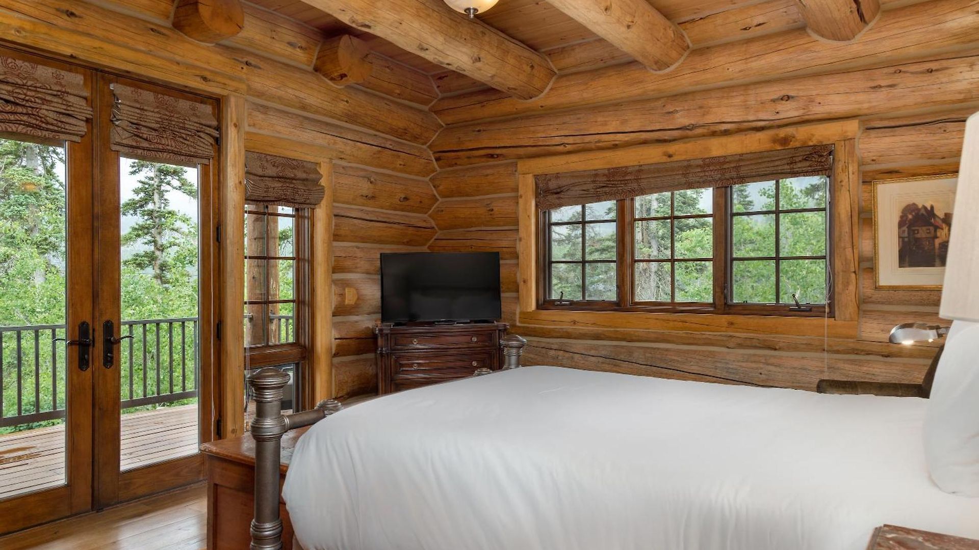 Hilltop Hideaway By Exceptional Chalet *