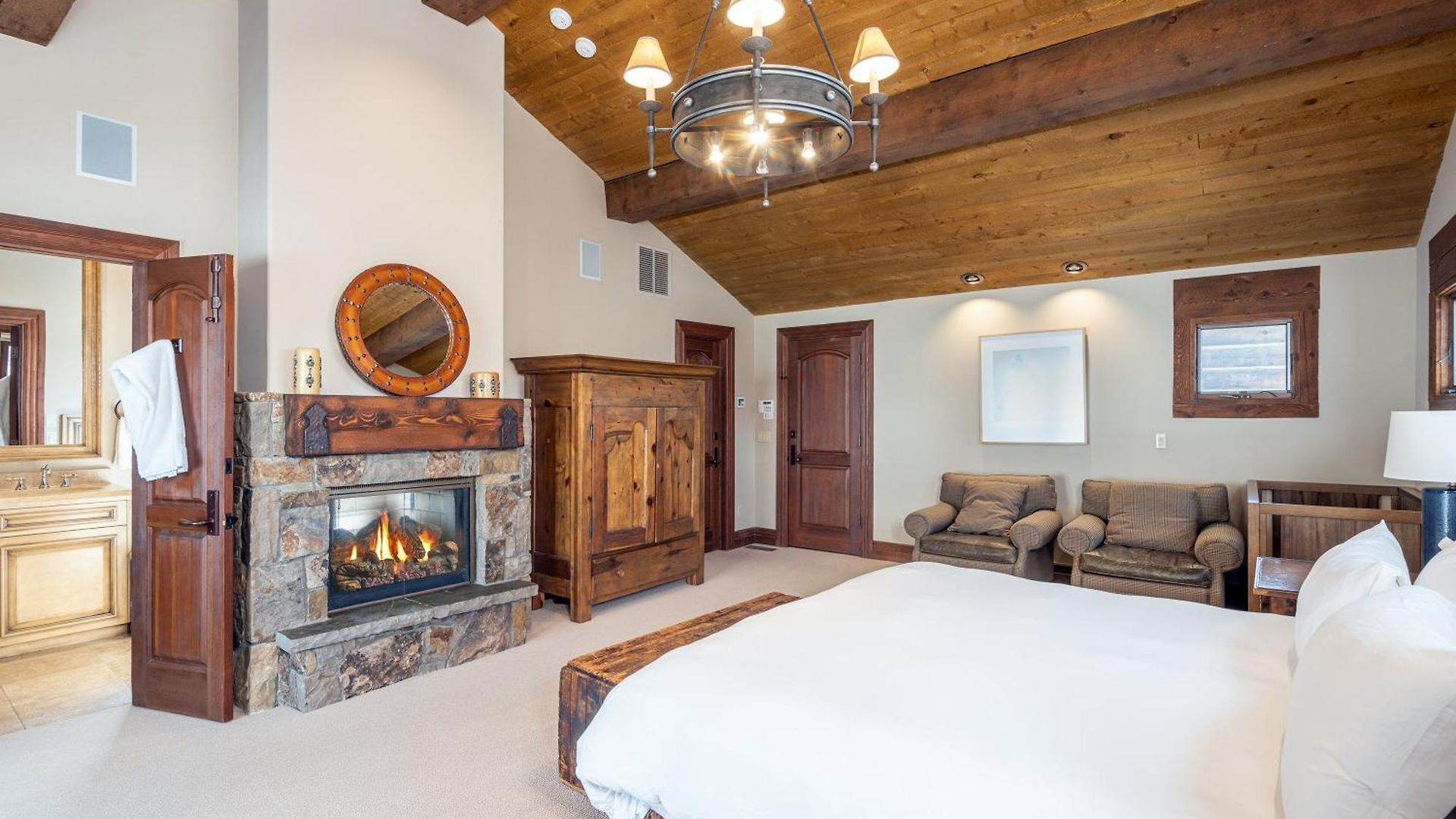 Chalet Country Club Estate By Exceptional