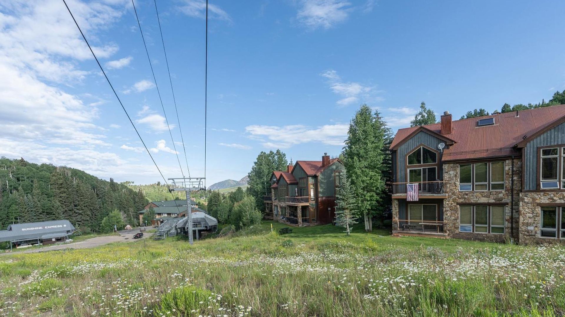 Brightside By Exceptional Chalet