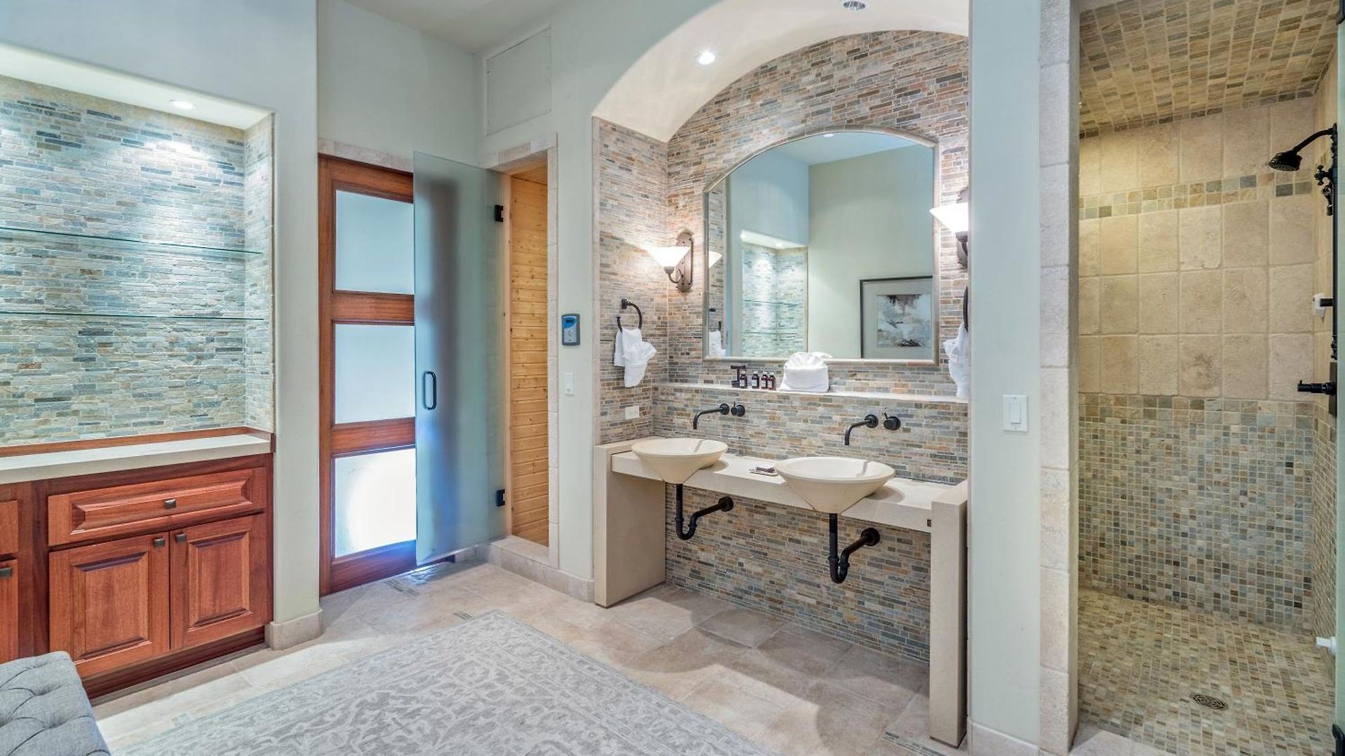 Two Trails By Exceptional Chalet *