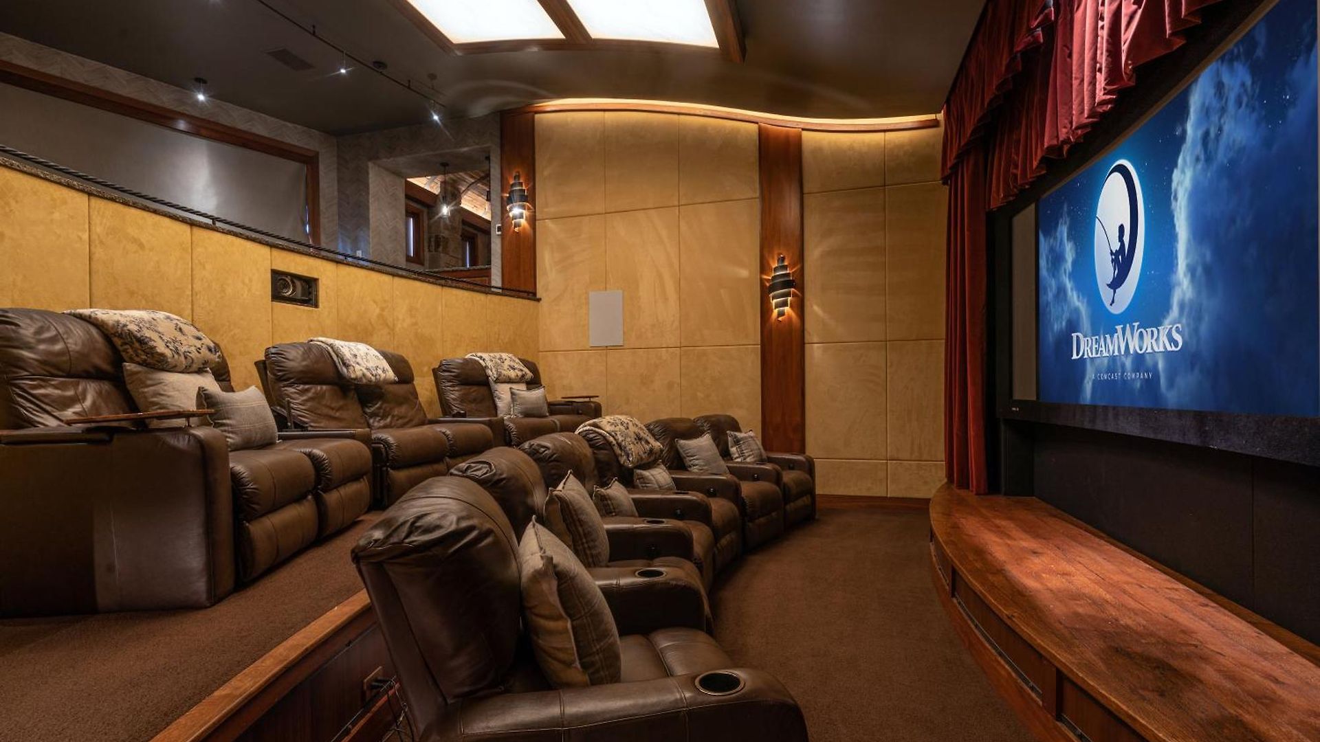 Chalet Picture Perfect By Exceptional