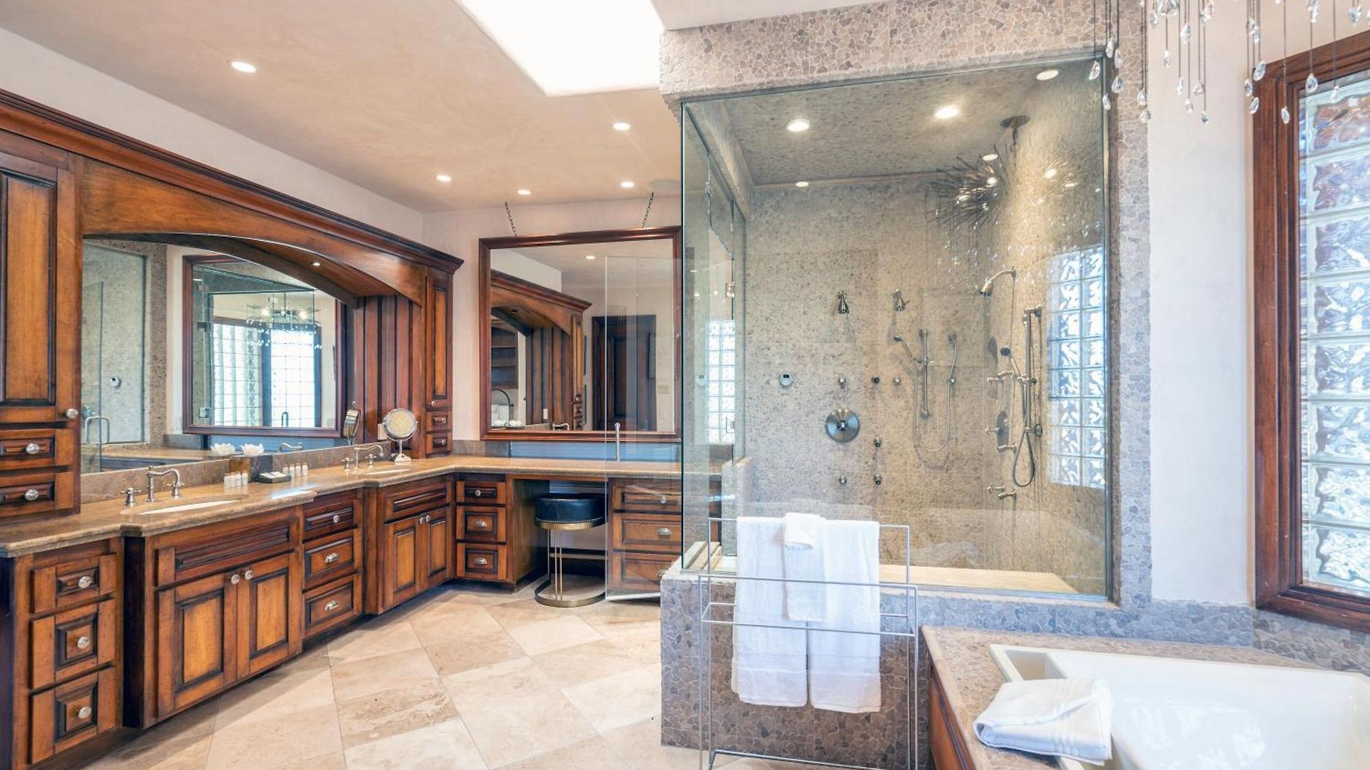 Chalet Picture Perfect By Exceptional
