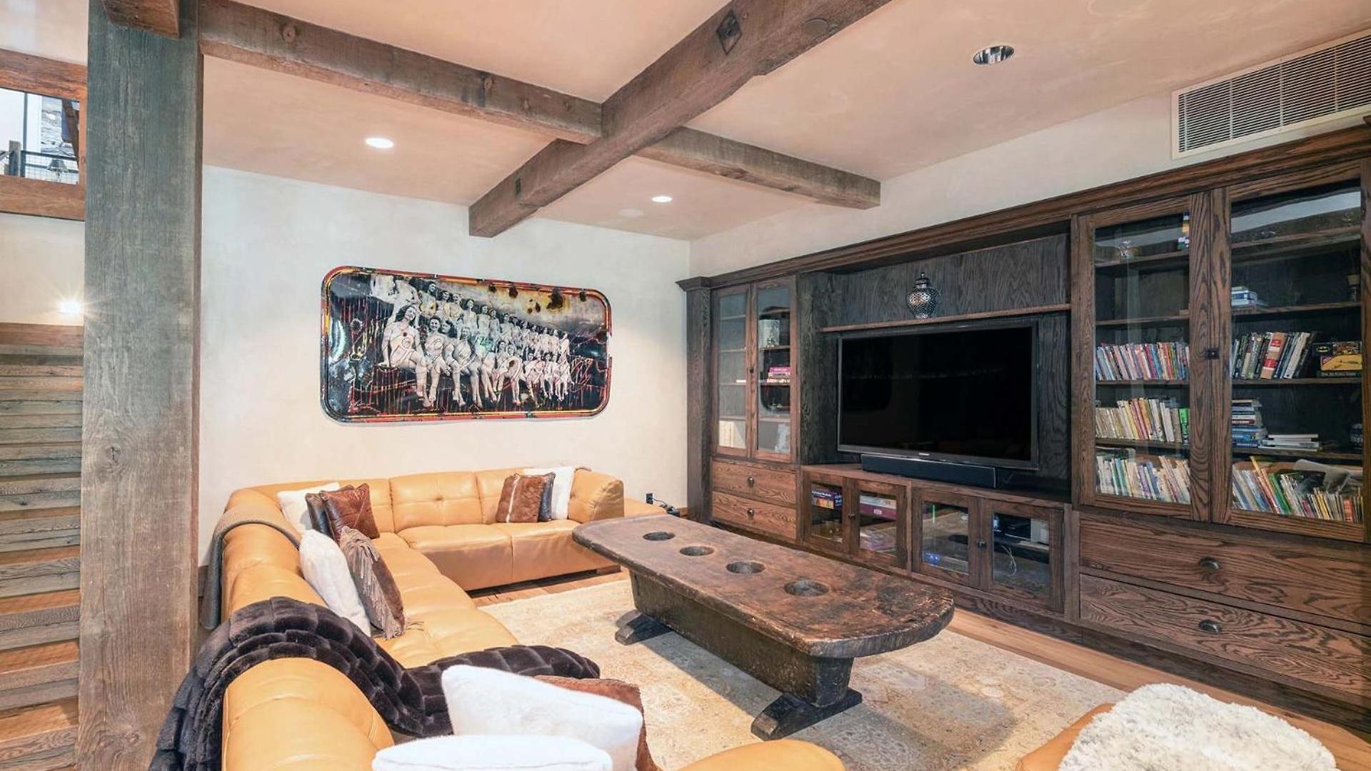 Robbers Roost By Exceptional Chalet *