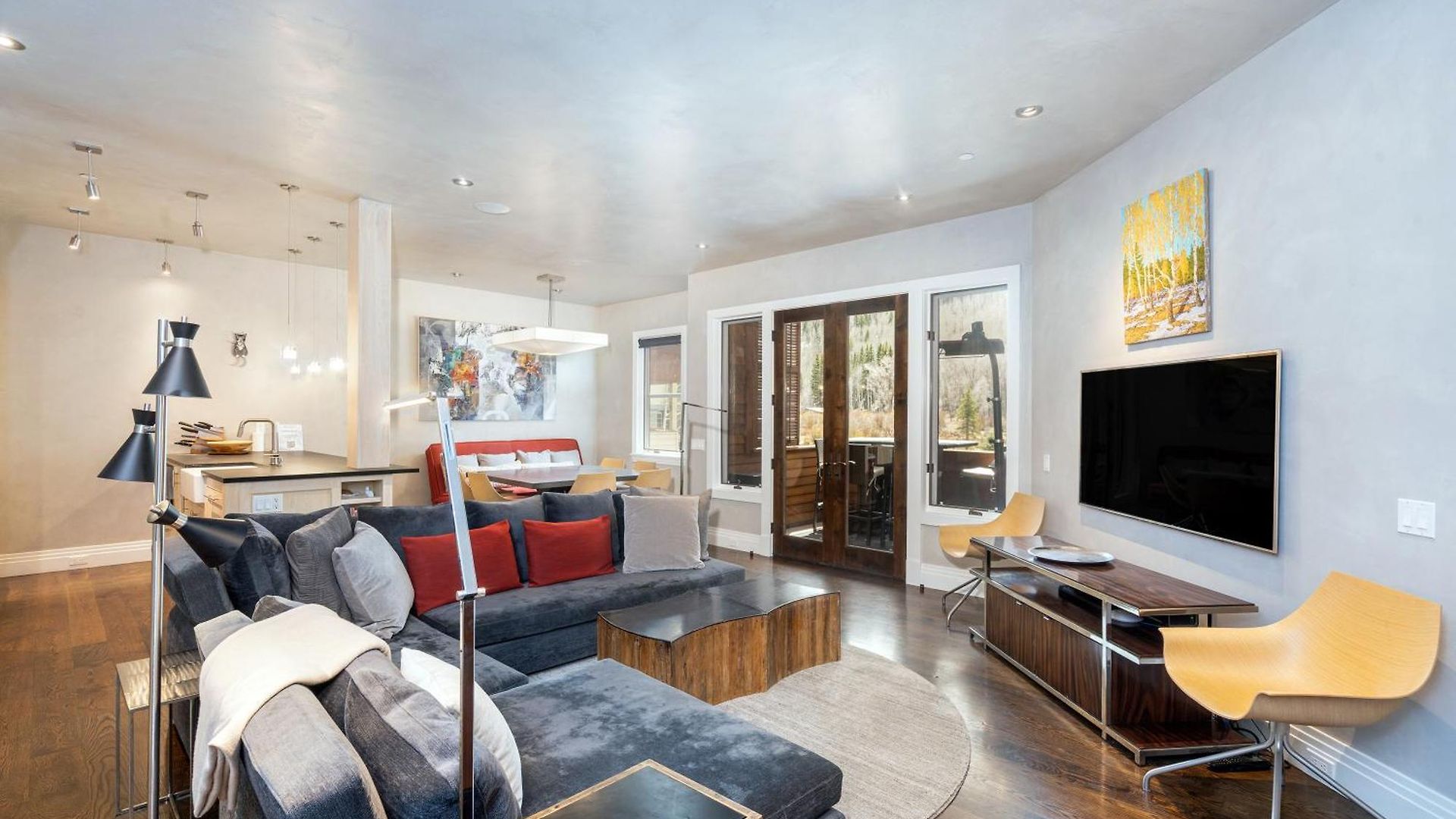 Modern Willow By Exceptional Apartment *