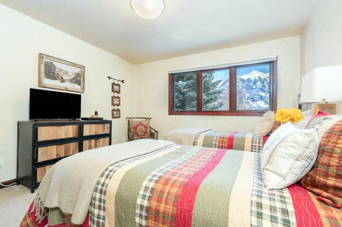 Riverside B201 By Exceptional Telluride
