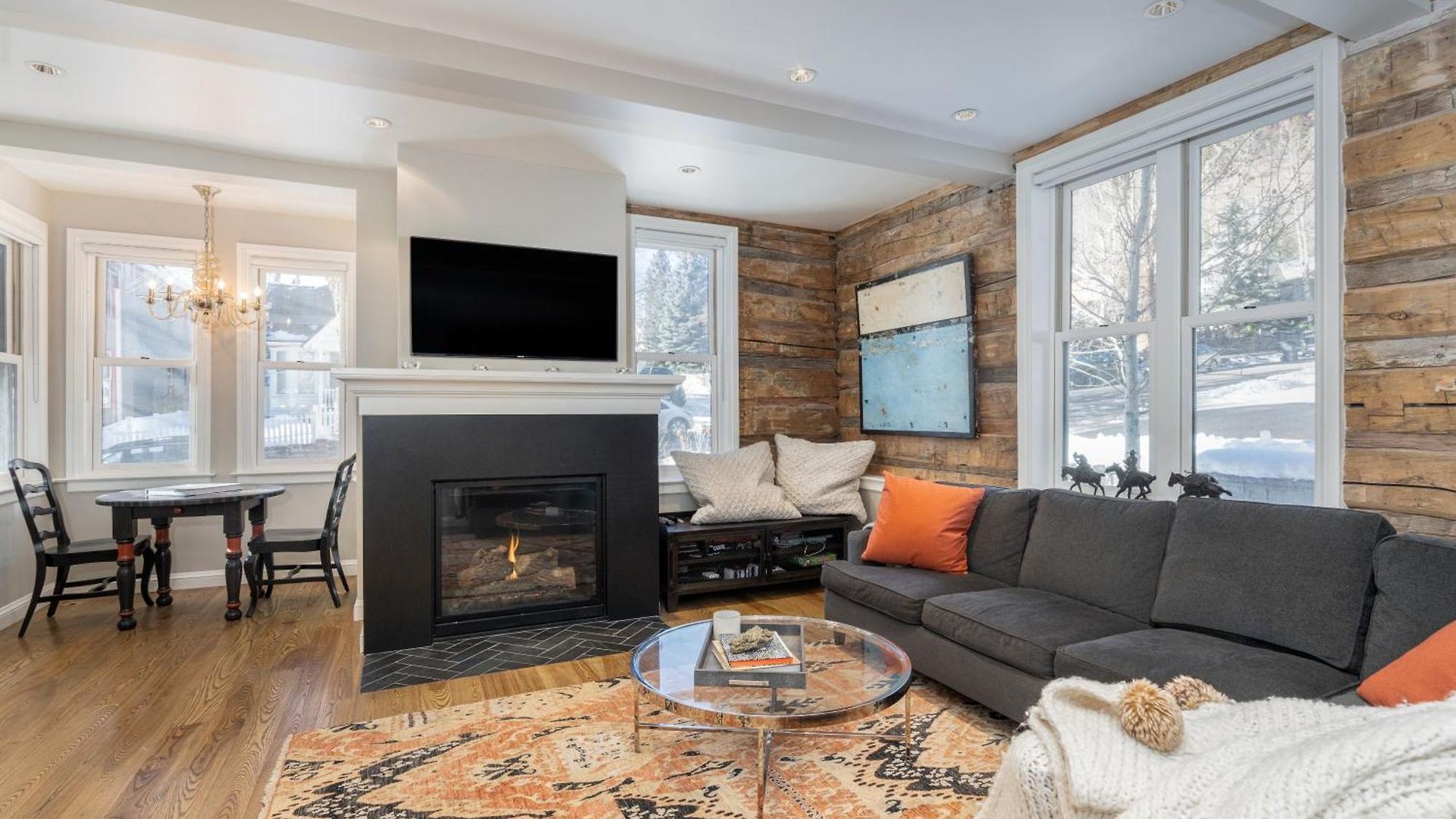 Holiday home Luxury At Miles High, With 2 Free Passes