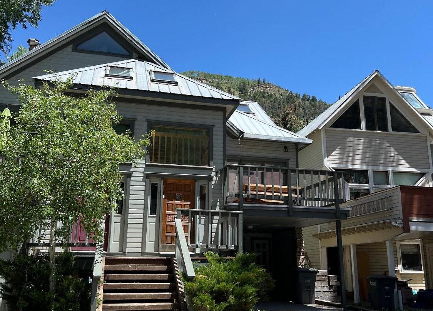 Mountain House East 3 Bedroom Holiday home