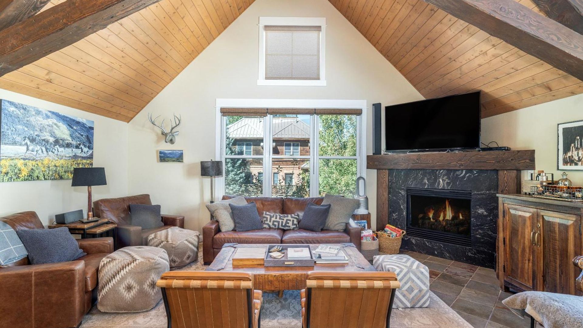 Holiday home Main Street Tri-plex Close To Everything! *