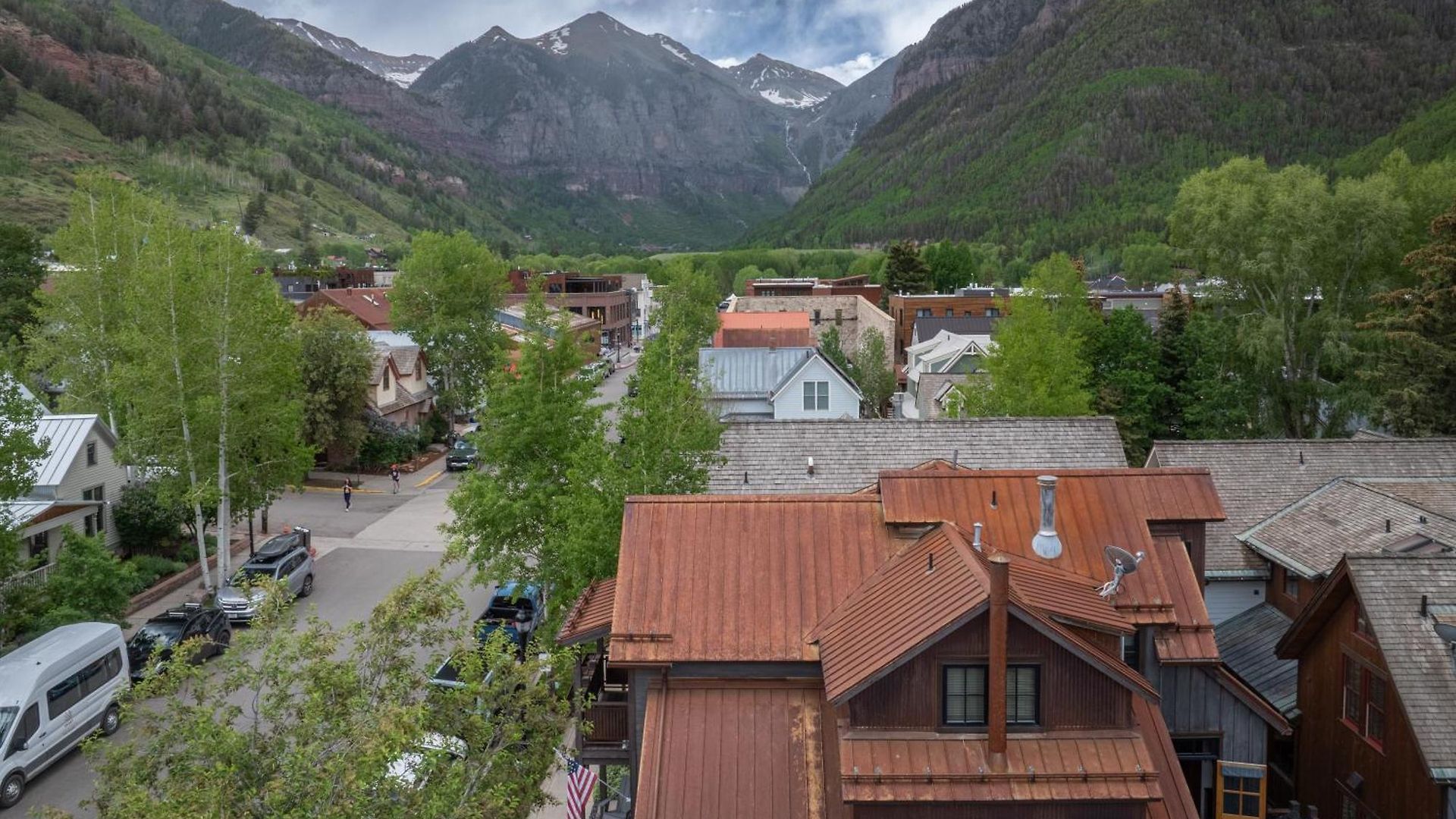 Villa South Oak Retreat - Convenient Luxury By Gondola!