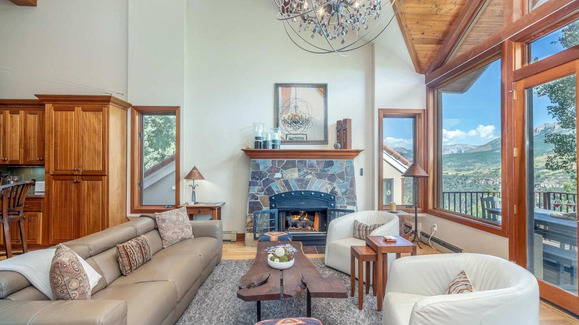 Holiday home Crystal Ridge Retreat Hot Tub Walk To Lifts *