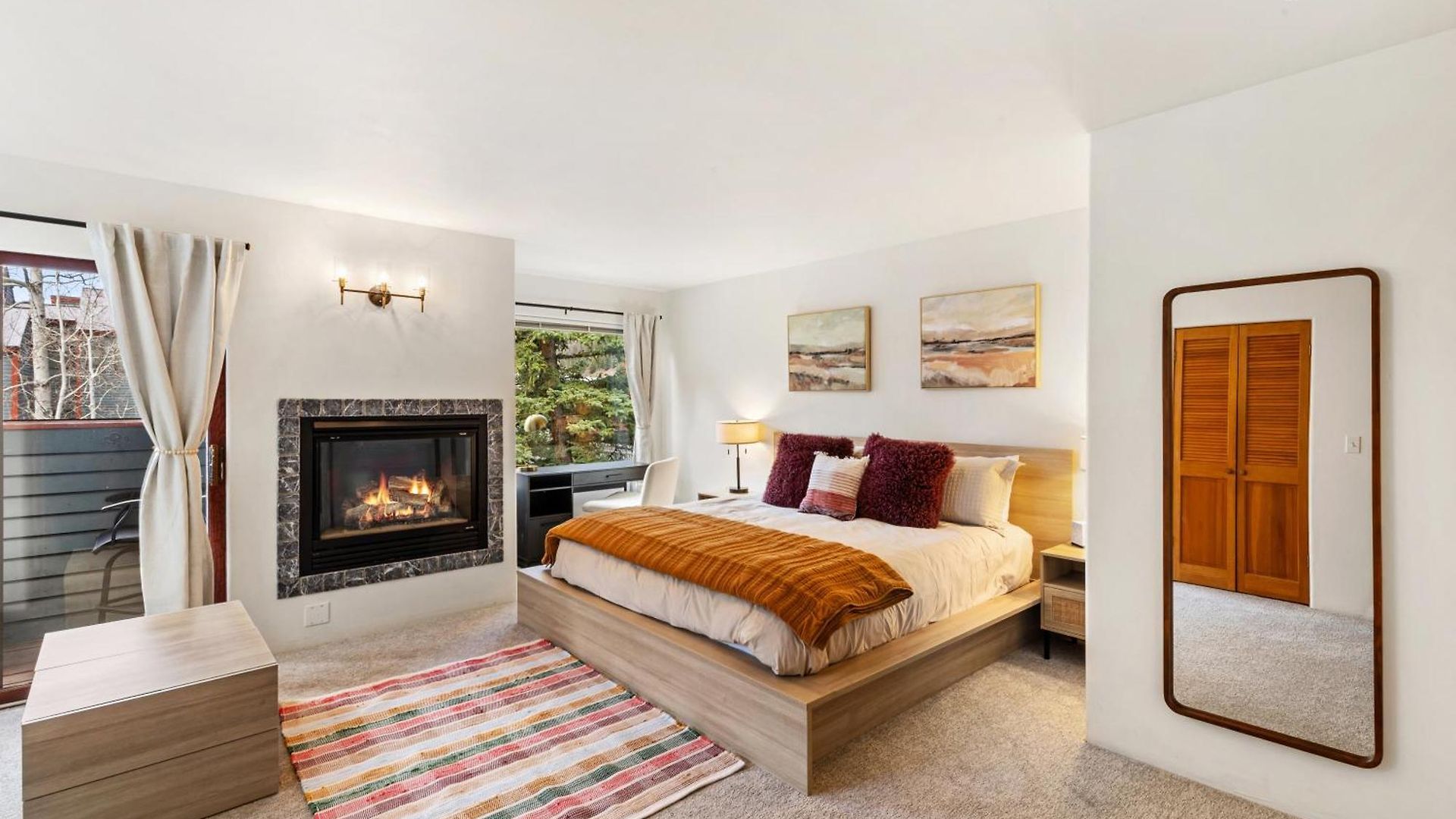 Experience Luxury At Alpenglow At *