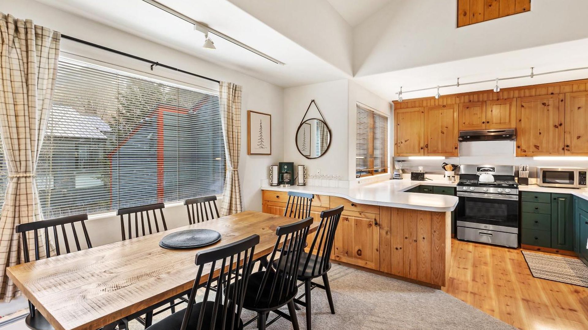 Holiday home Experience Luxury At Alpenglow At *