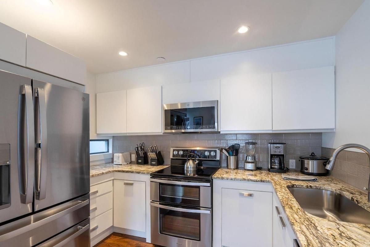 Unit 323 Apartment *