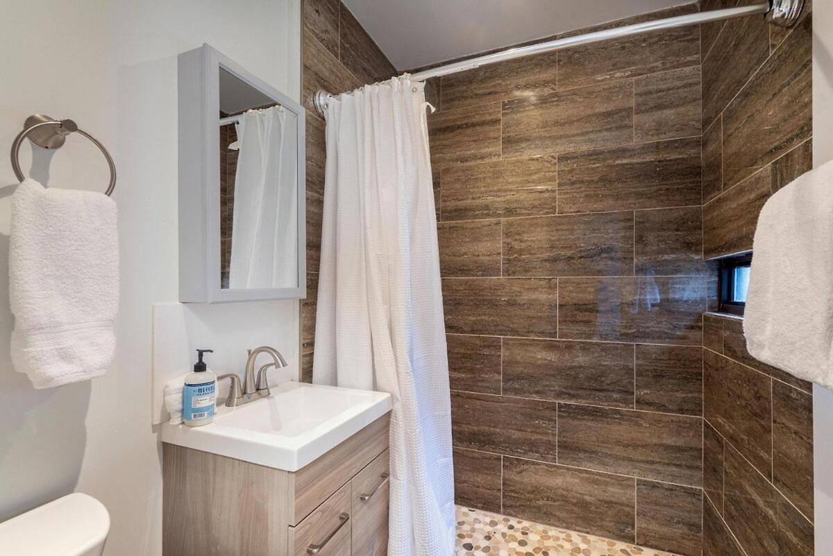 Unit 323 Apartment *