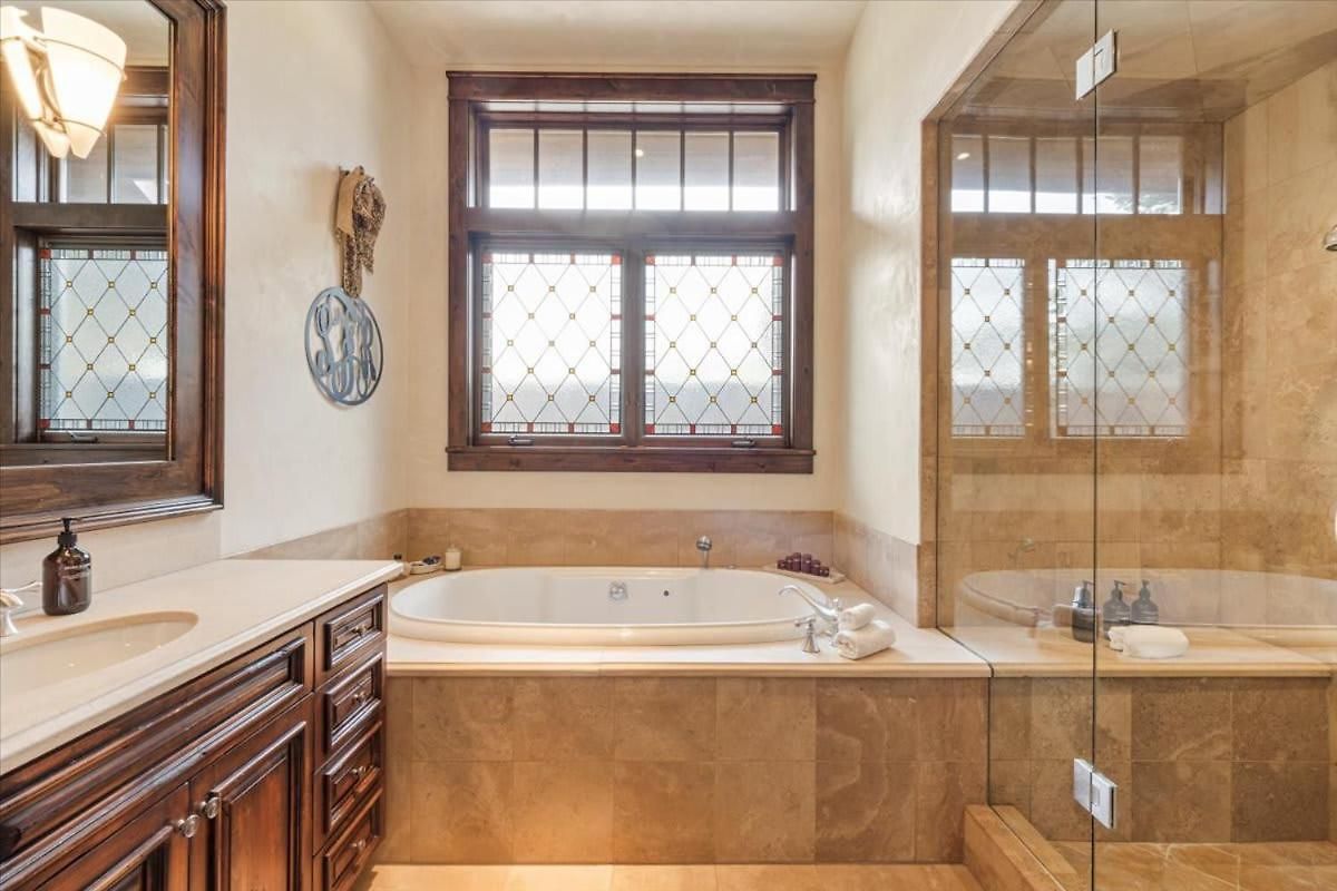 Luxe Mountain Village Retreat Hot Tub With Views