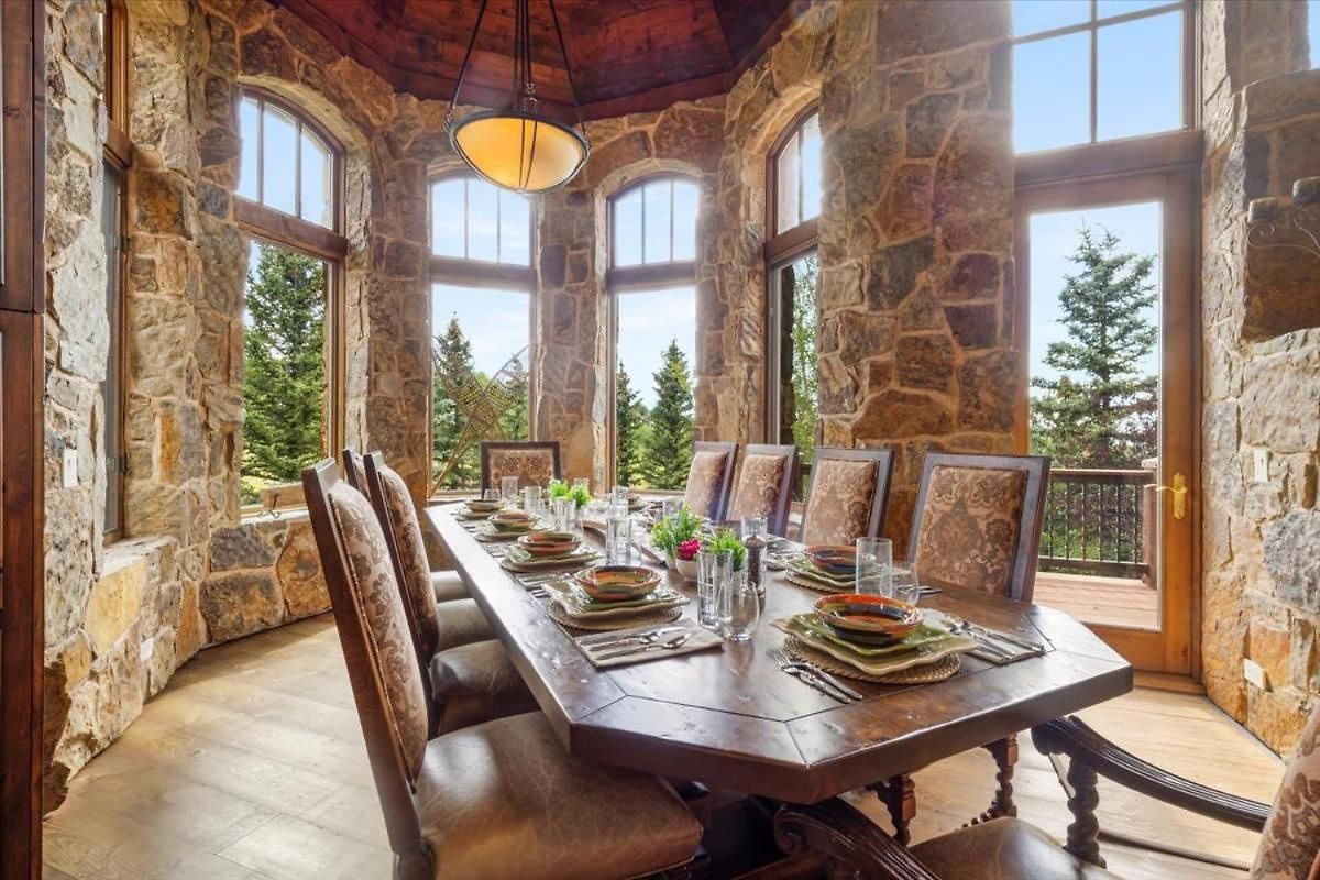 Holiday home Luxe Mountain Village Retreat Hot Tub With Views *