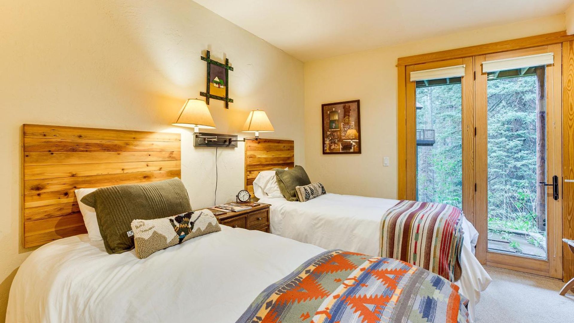Stunning Views! Ski-in/out Mountain Village Holiday home *