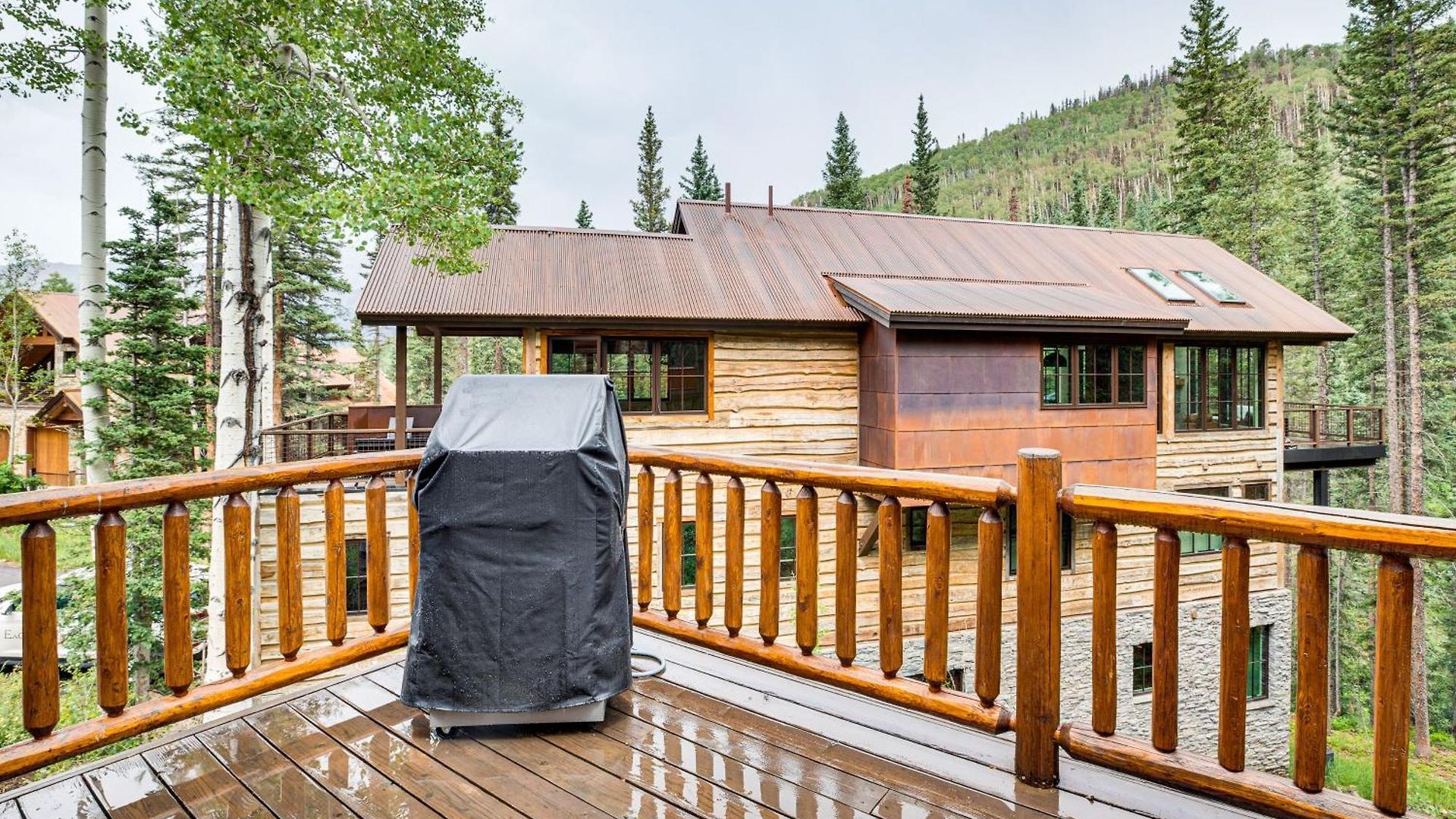 Stunning Views! Ski-in/out Mountain Village *