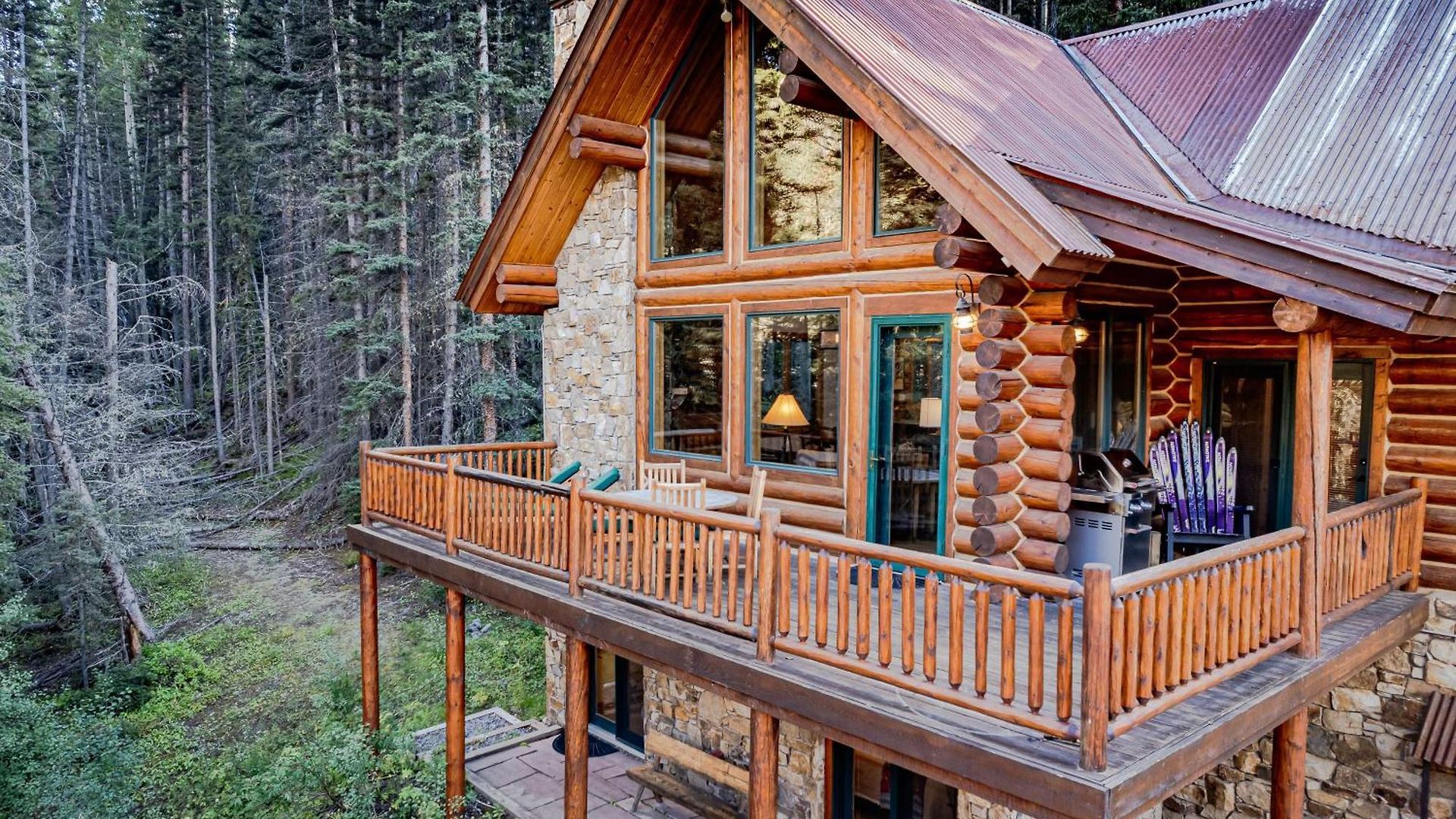 Stunning Views! Ski-in/out Mountain Village Holiday home *