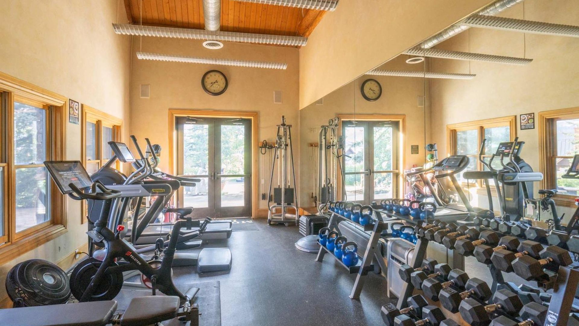 Mountain Village Getaway With Pool & Hot Tub Holiday home *