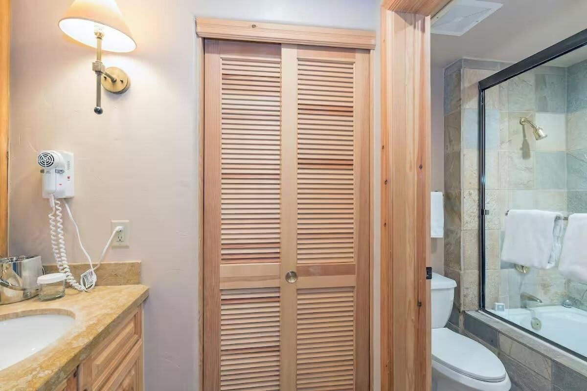 Mountain Village Getaway With Pool & Hot Tub Telluride