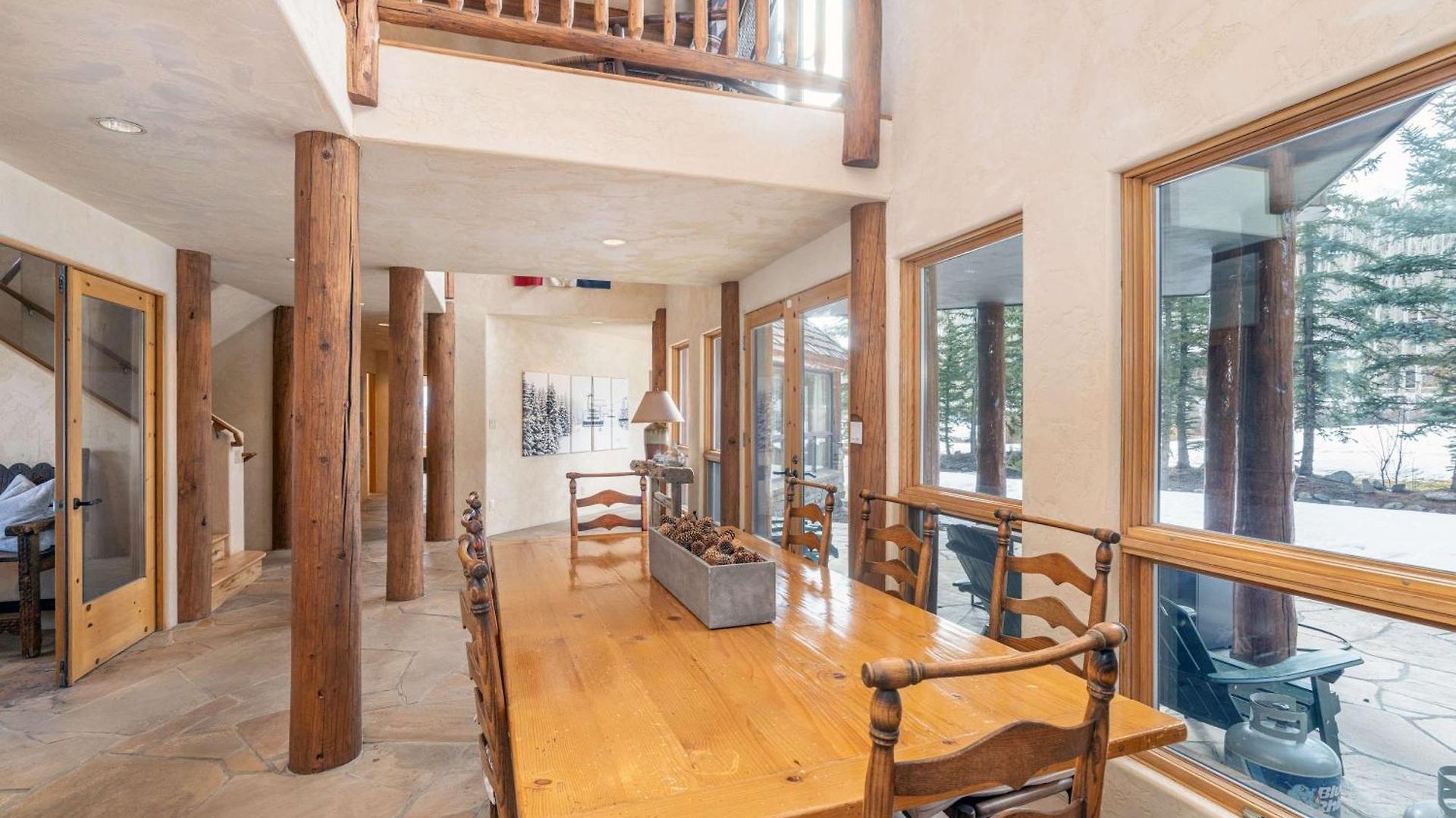 Spacious Retreat With Private Hot Tub Holiday home *