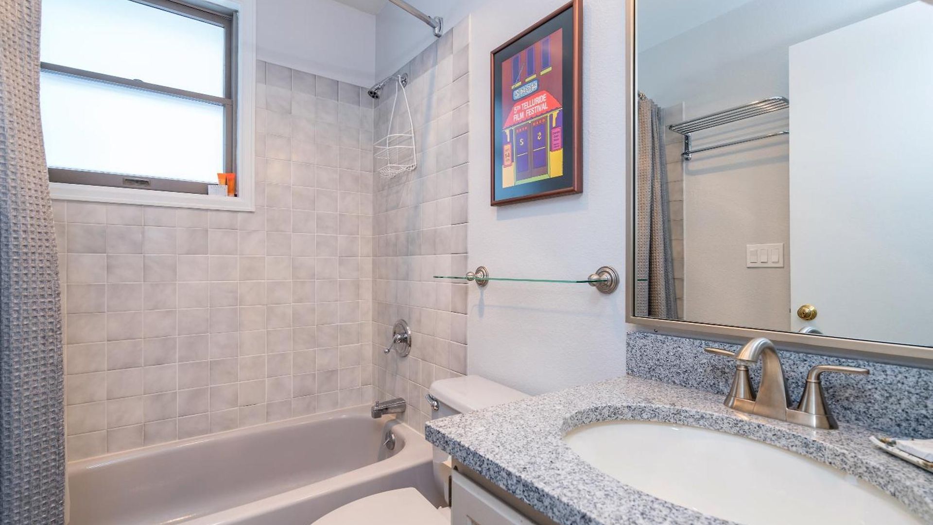 One Block Walk To Gondola, Lockers Downstairs, River Trail Close By! *