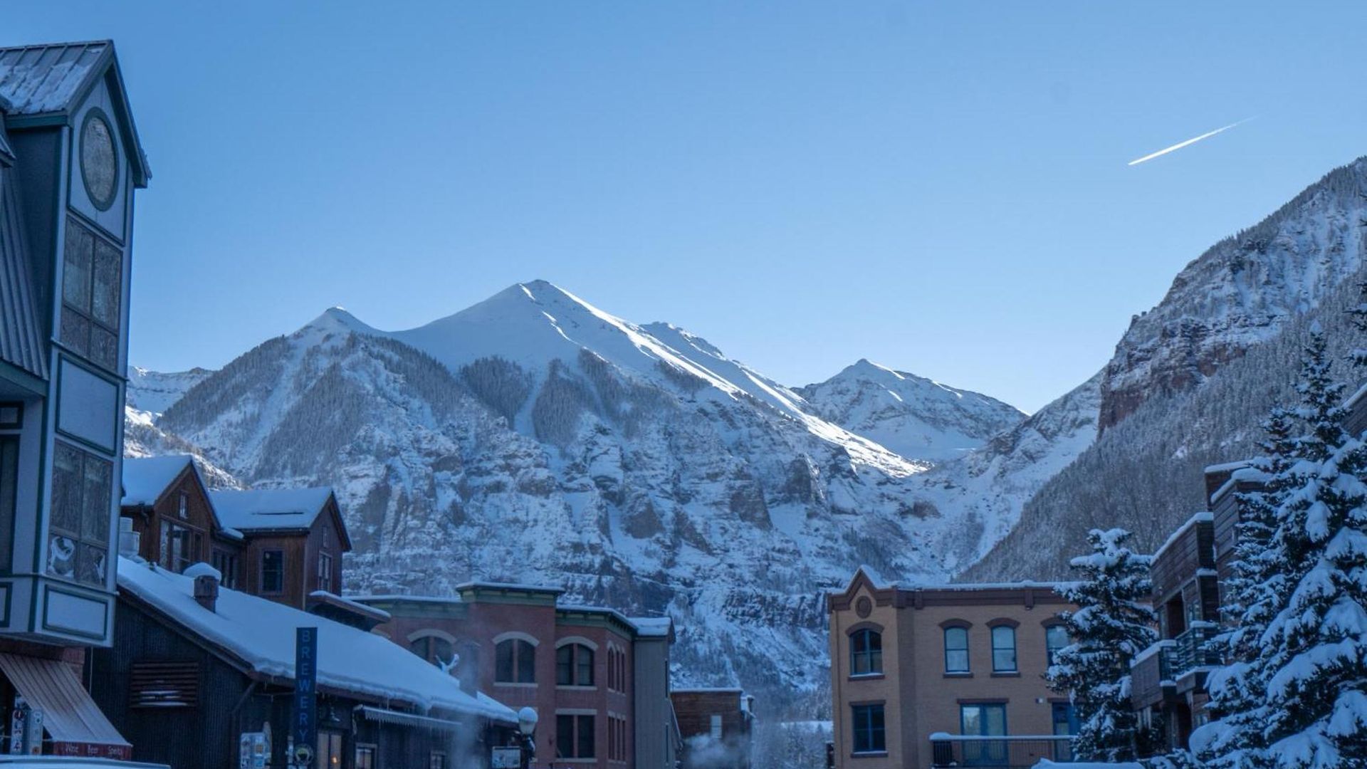 One Block Walk To Gondola, Lockers Downstairs, River Trail Close By! Holiday home Telluride