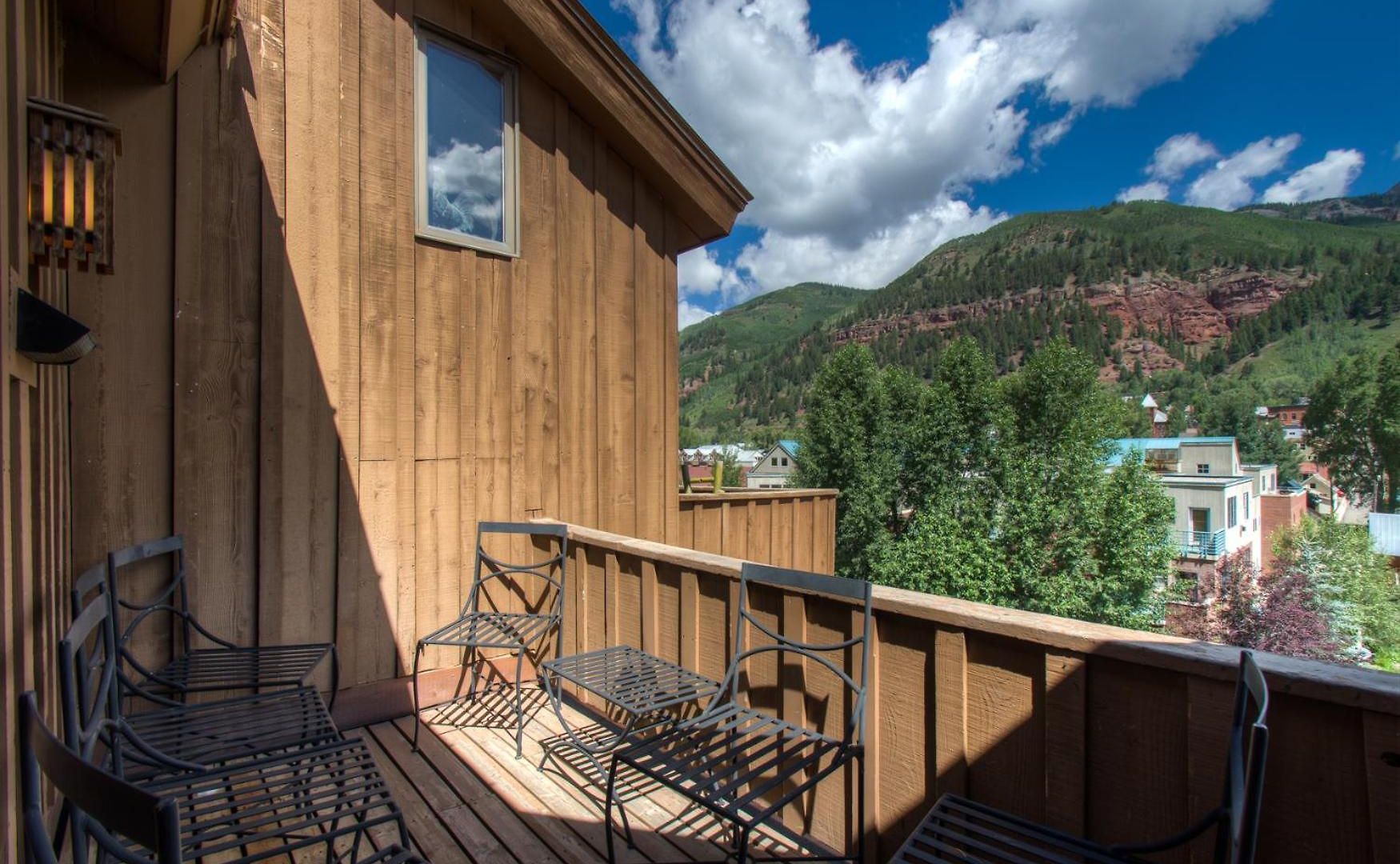 Centrally Located In Town, 2 Bed And 2 Bath Manitou Is A Must Telluride