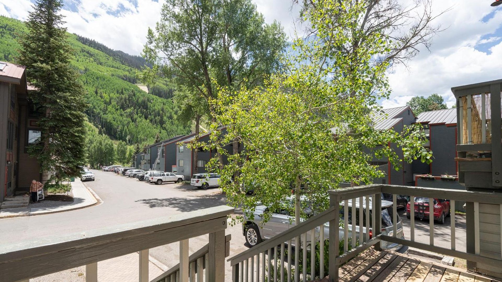 Mountain House East 3 Bedroom Holiday home *