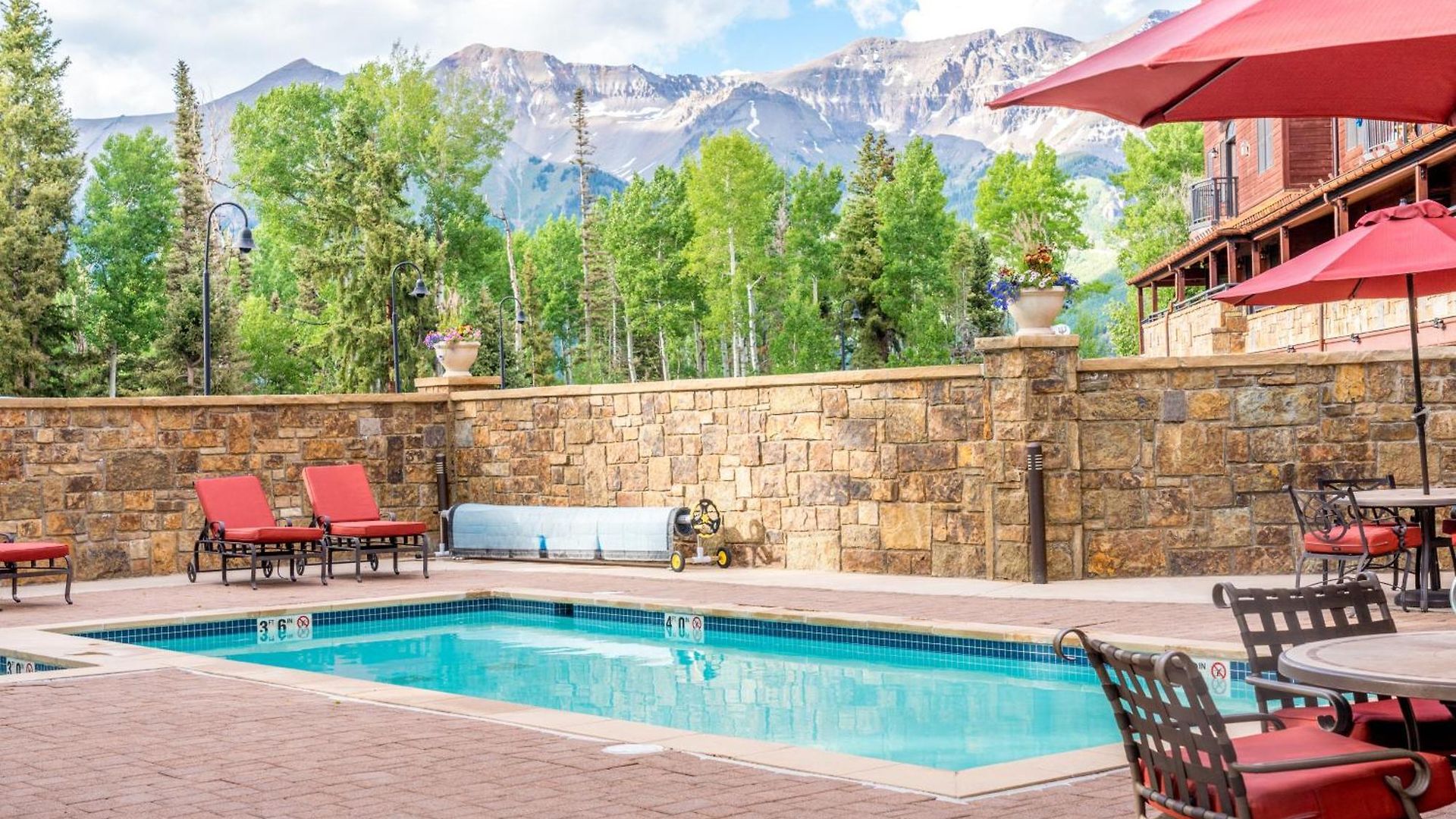 Bear Creek 209ab By Alpine